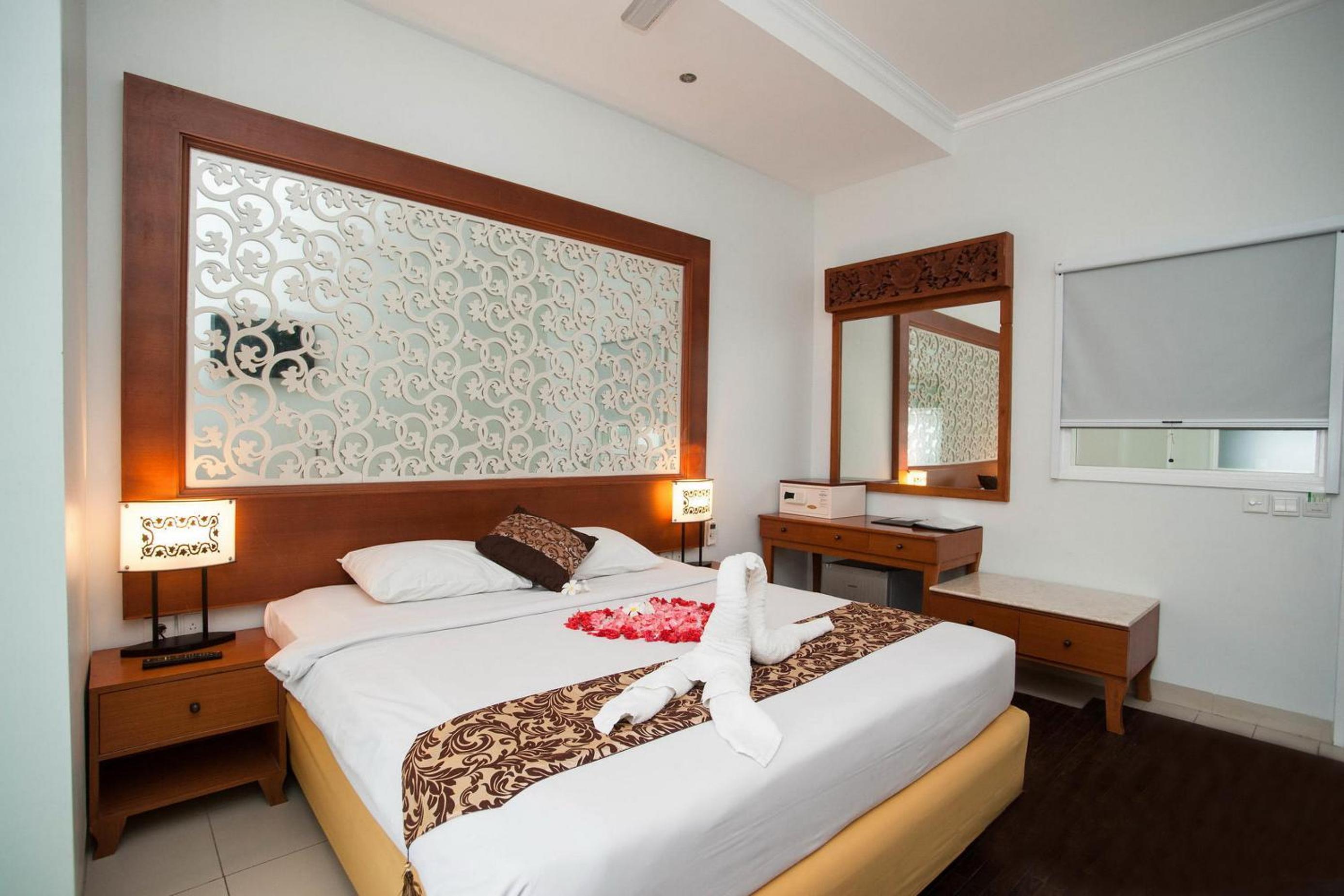 Deluxe Queen Room