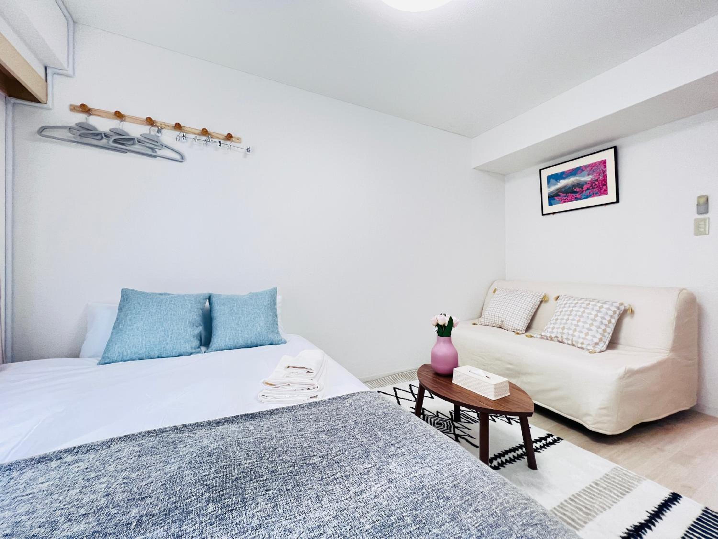 One-Bedroom Apartment photo 3
