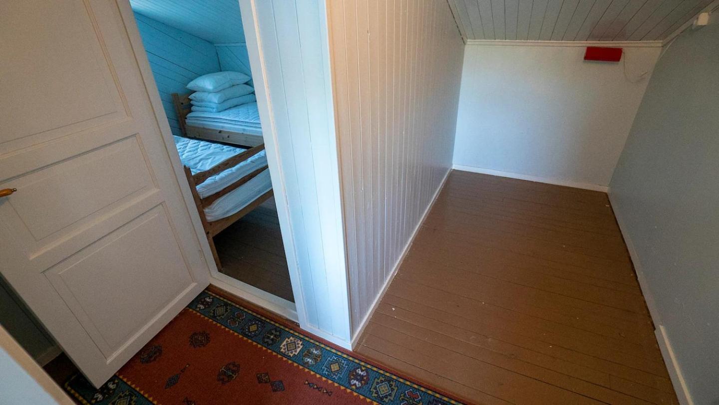 Three-Bedroom House photo 2