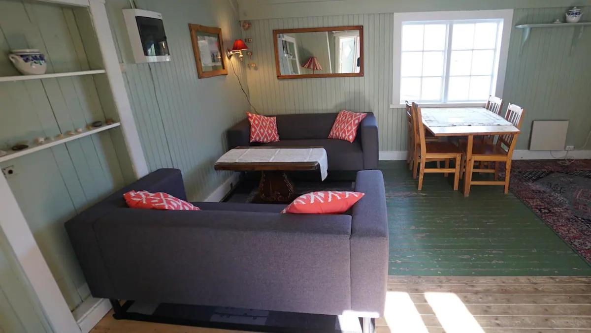 Three-Bedroom House photo 1