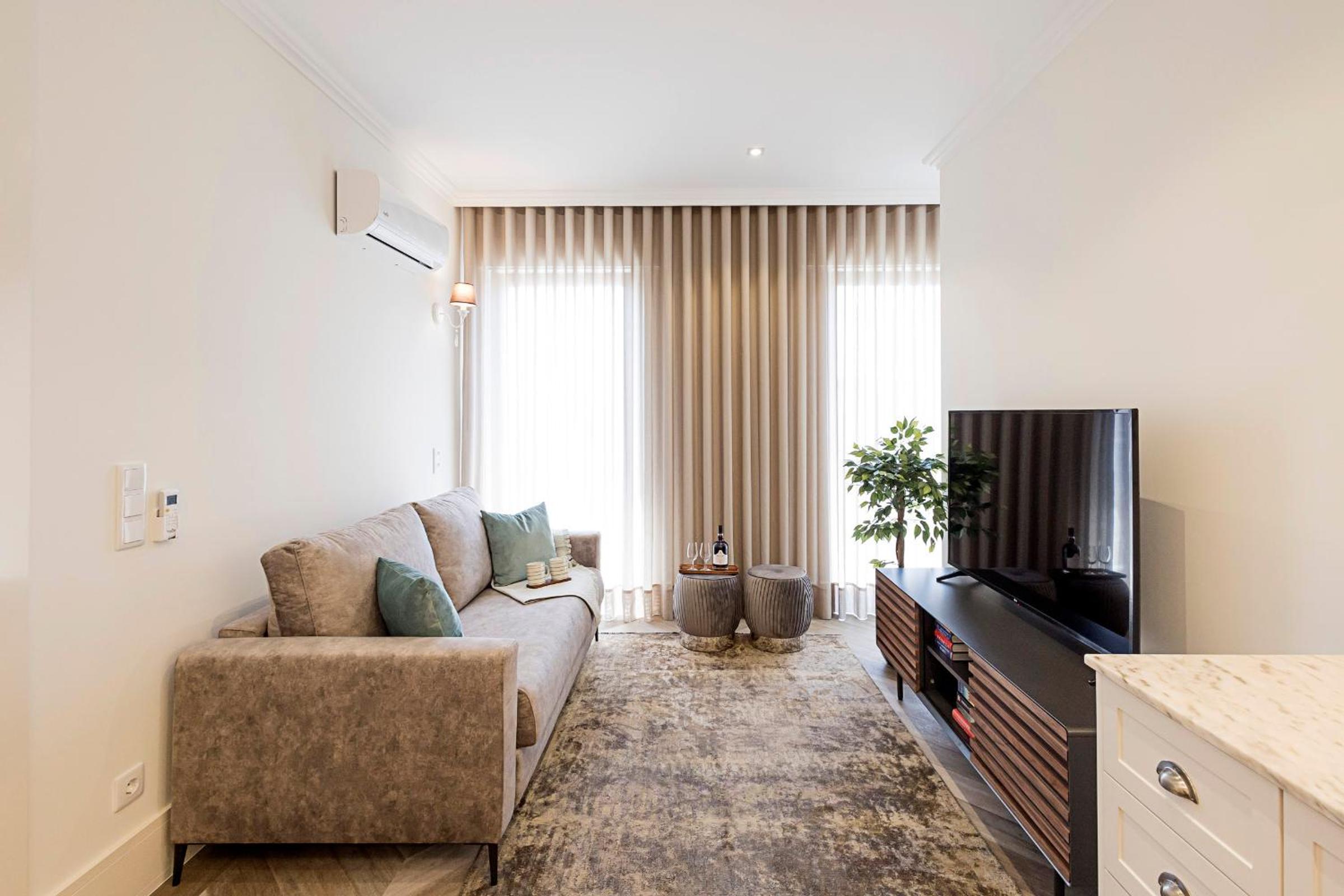 Deluxe Apartment