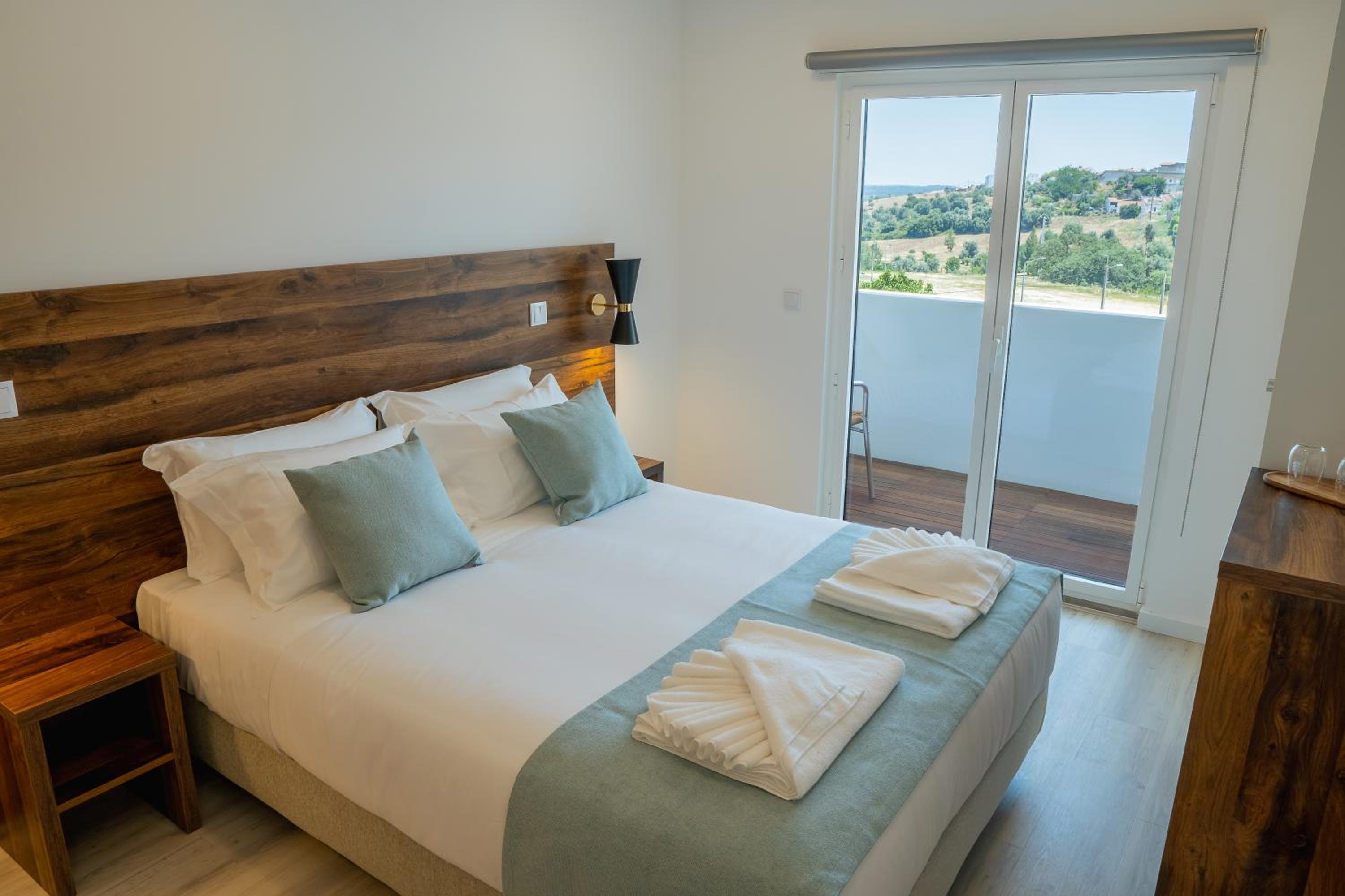 Chambre Double - Vue sur Piscine