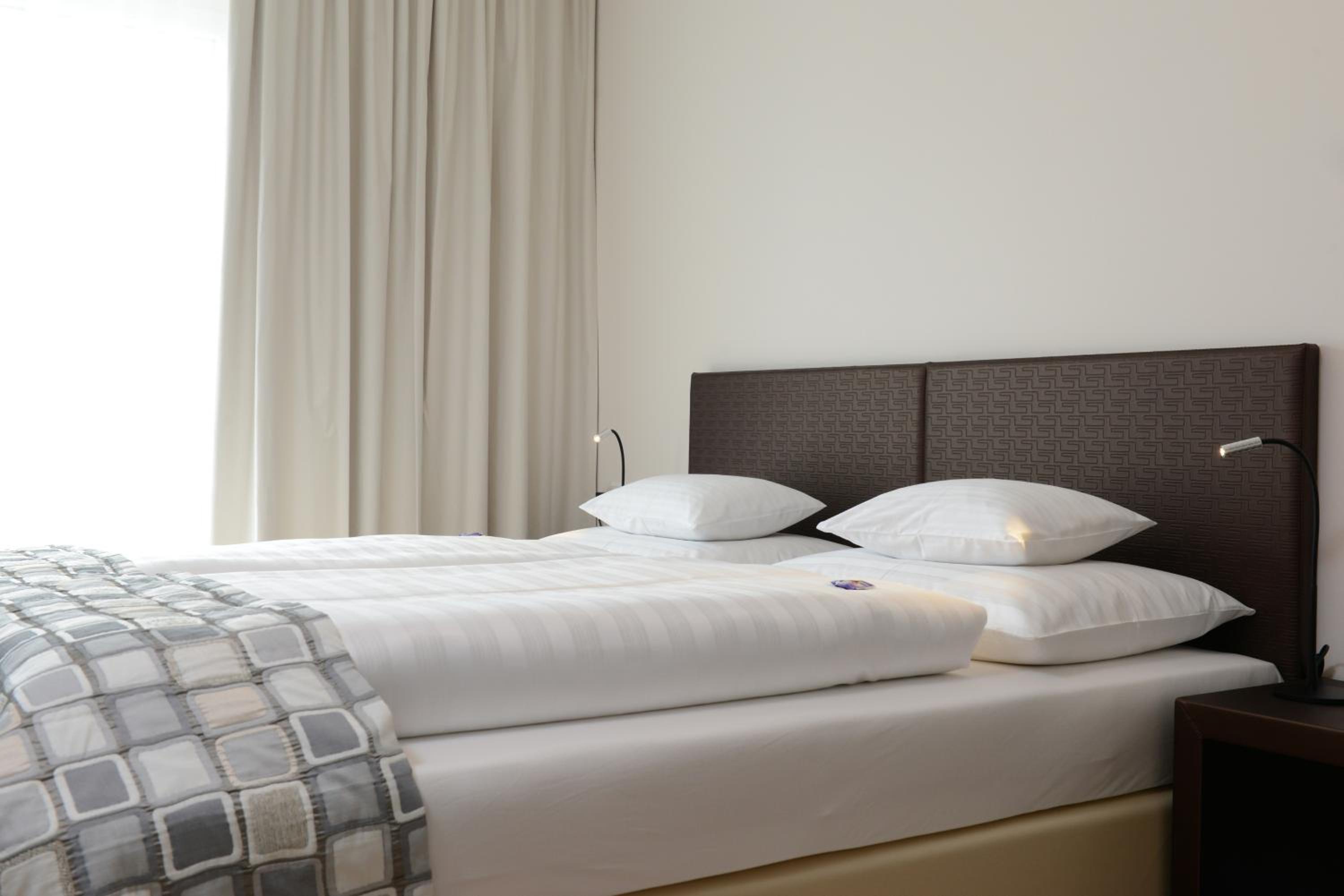 Suite - Disability Access - Photo 2
