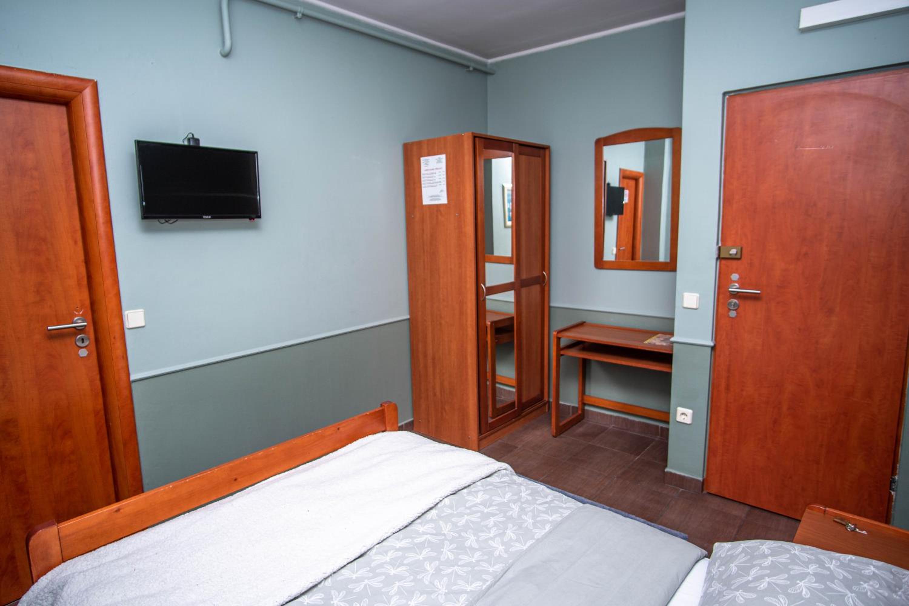 Double Room - Photo 4