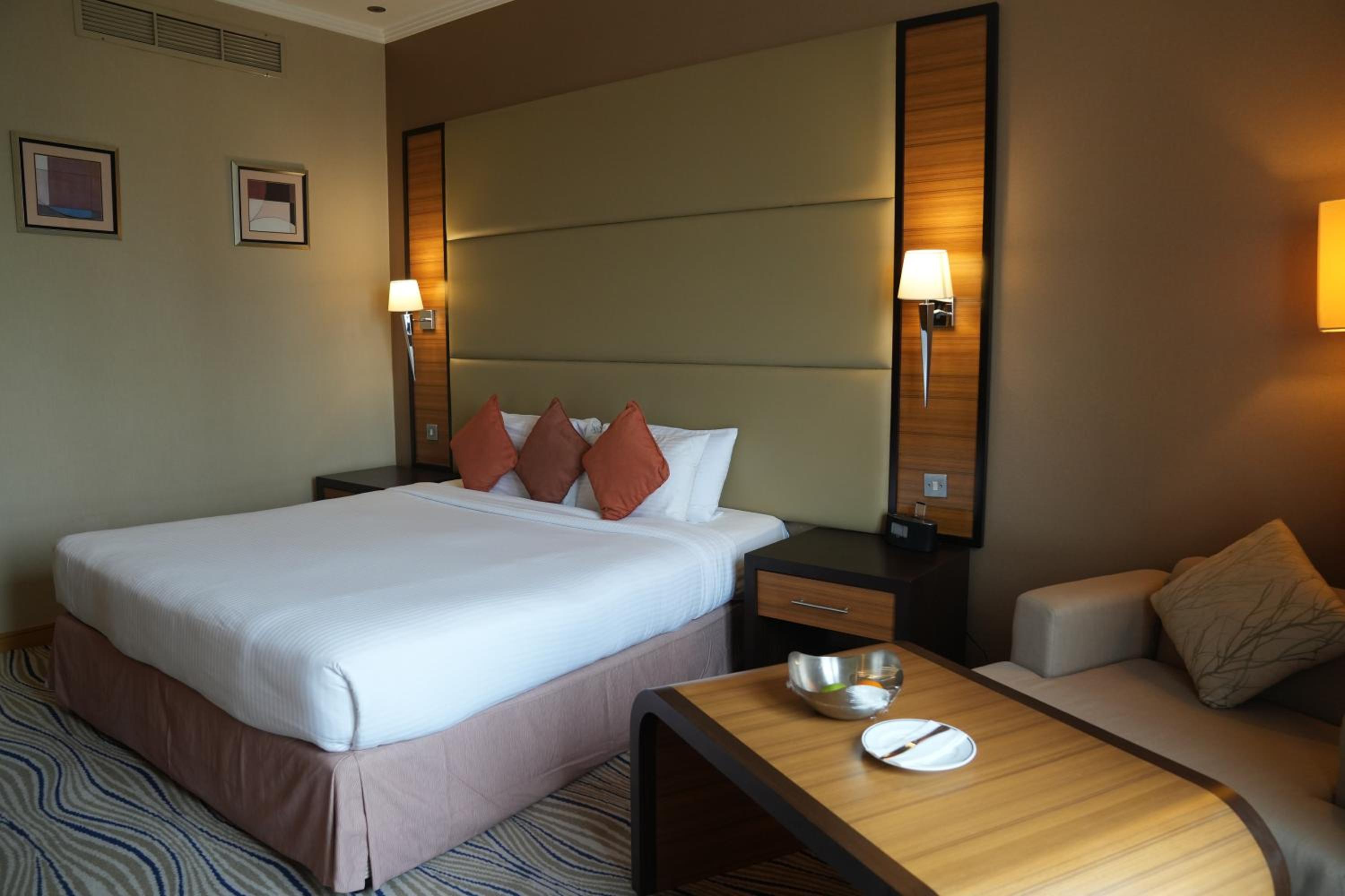 Standard King Room photo 2
