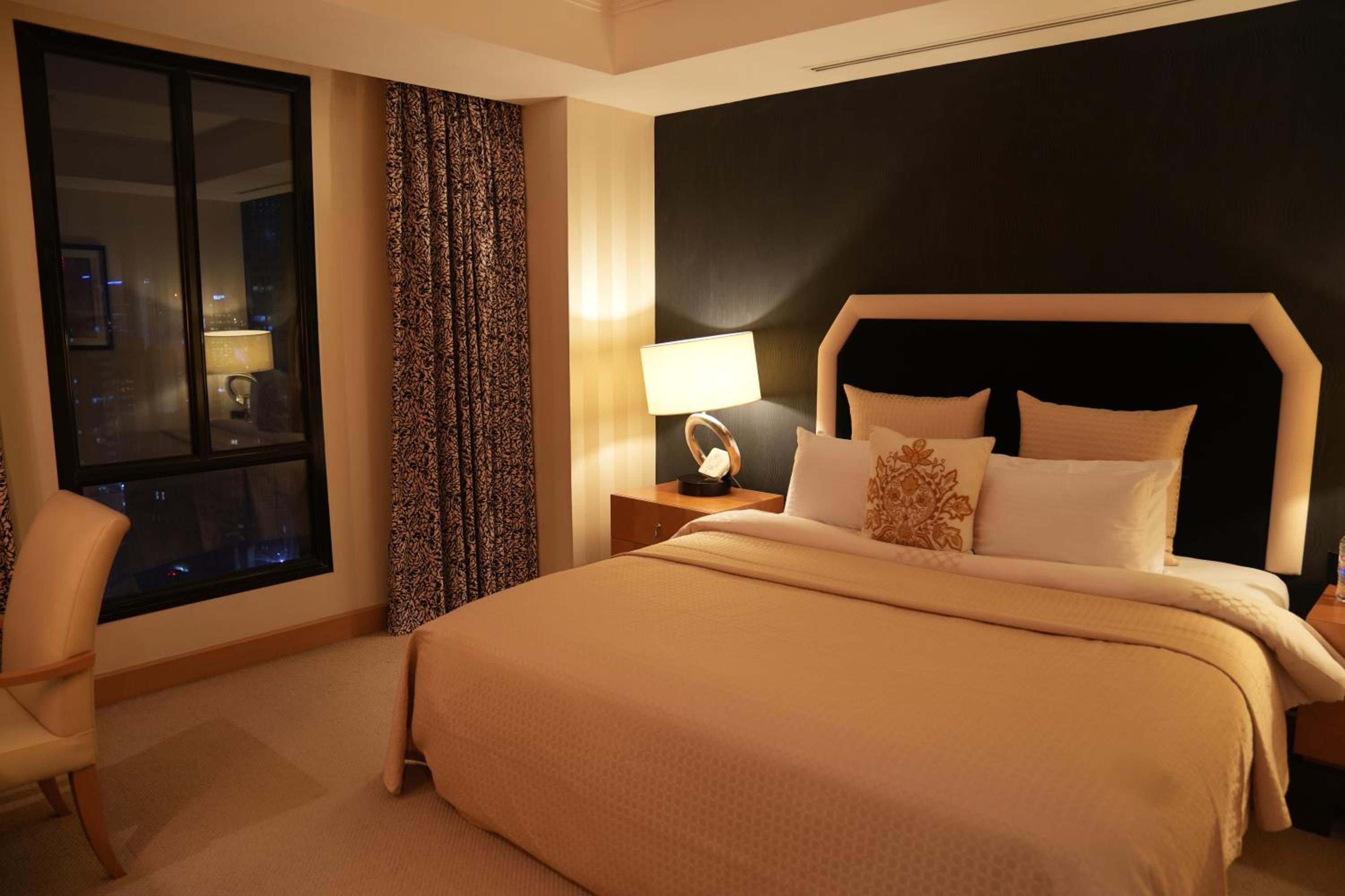 Diplomatic Suite photo 2