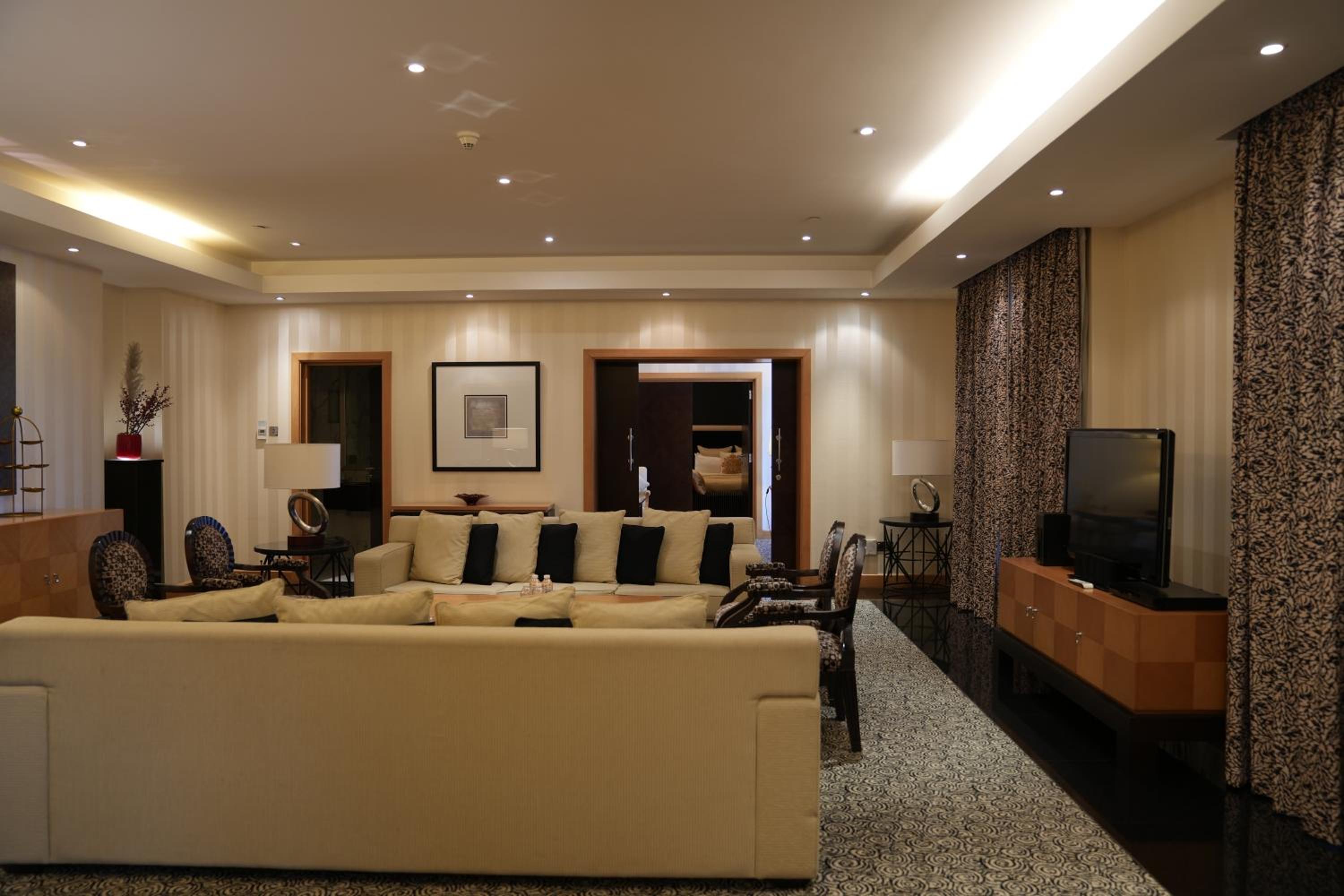 Royal Suite photo 1
