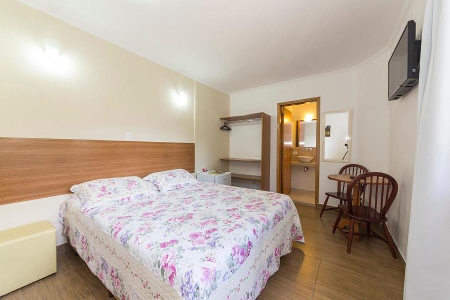 Superior Triple Standard Suite photo 1