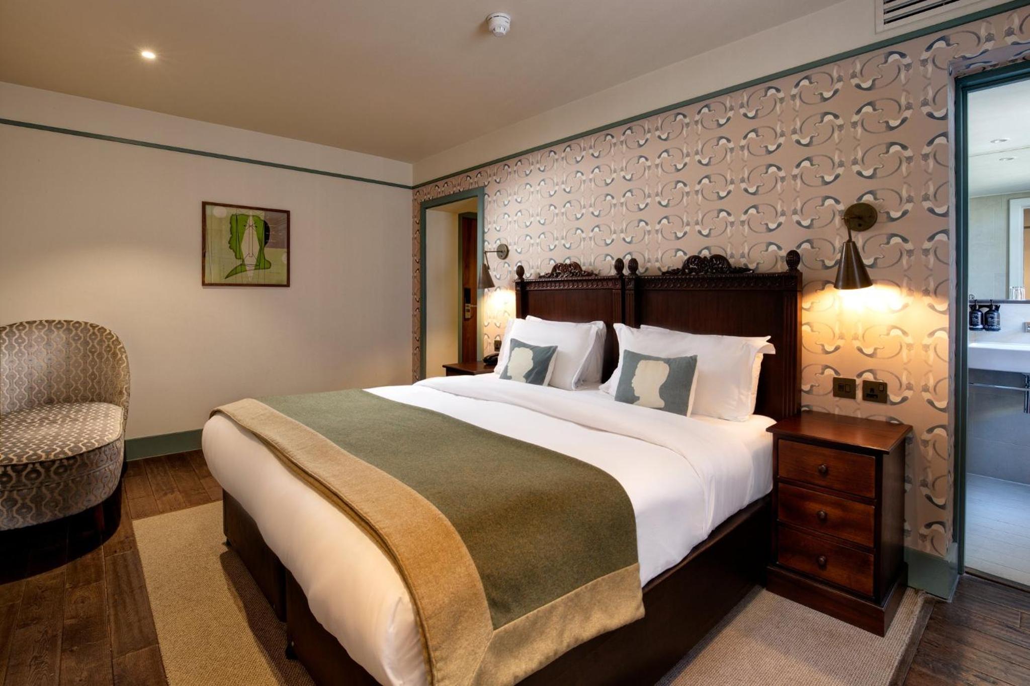 Bloomsbury Bedroom photo 3