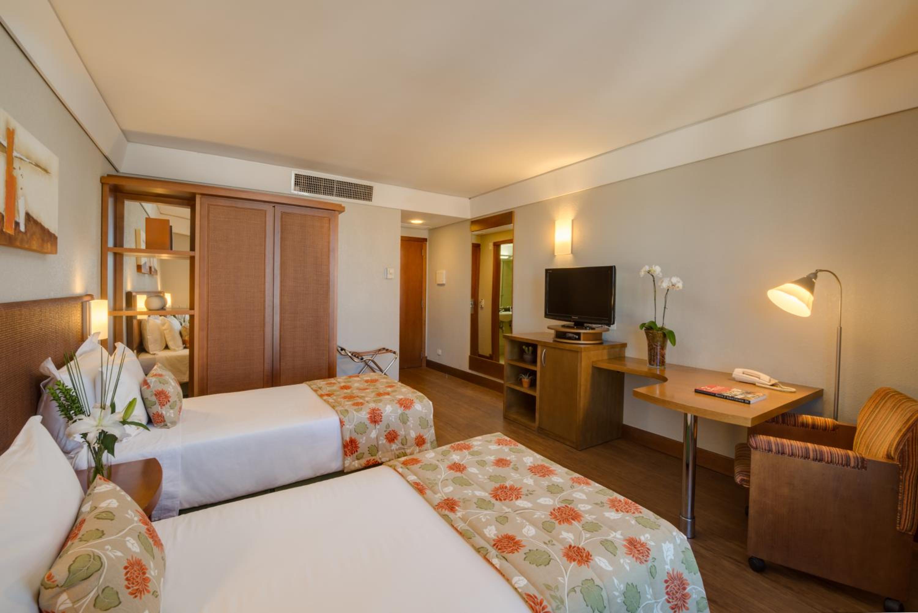 Luxury Twin Room - Photo 4