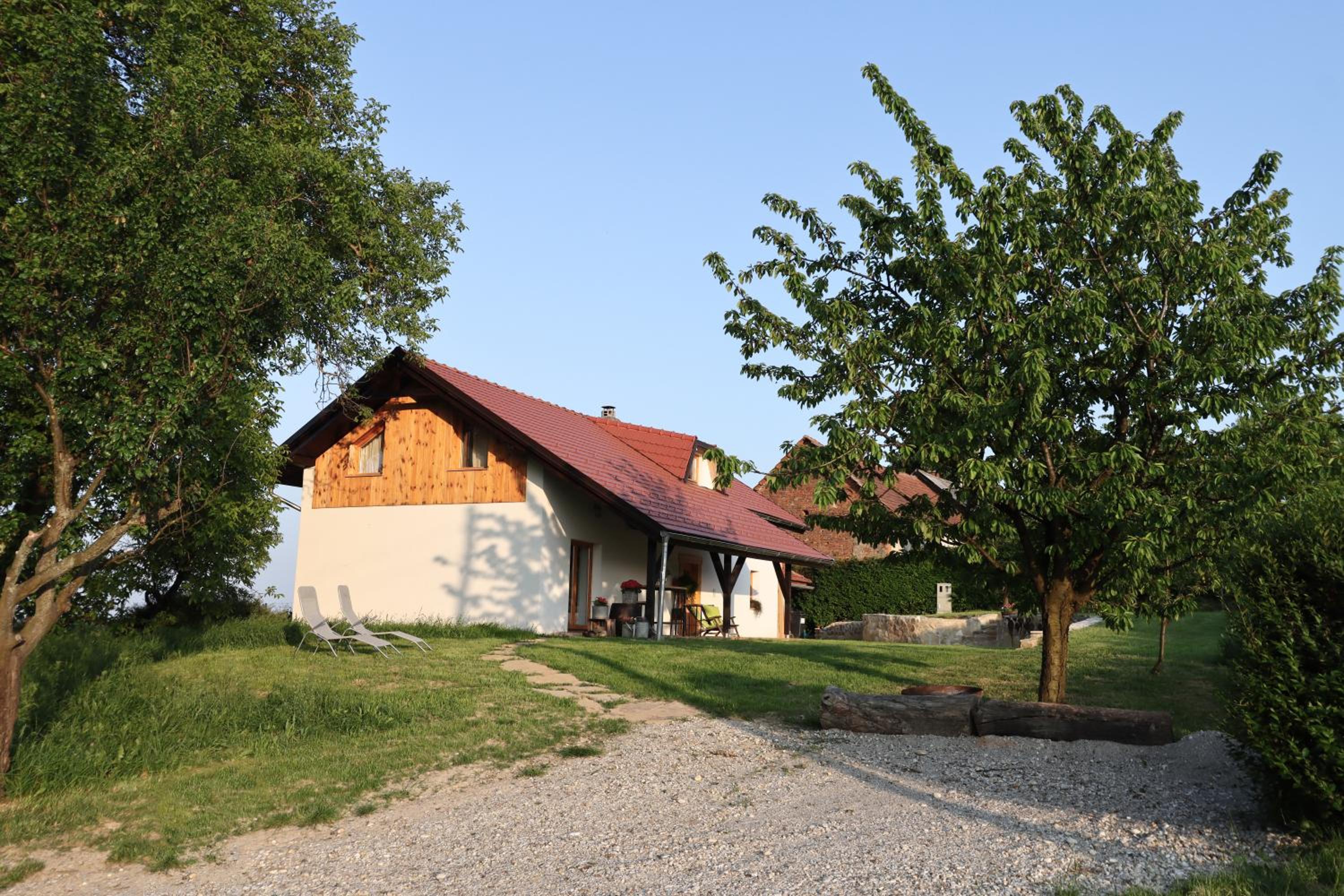 Three-Bedroom House photo 1