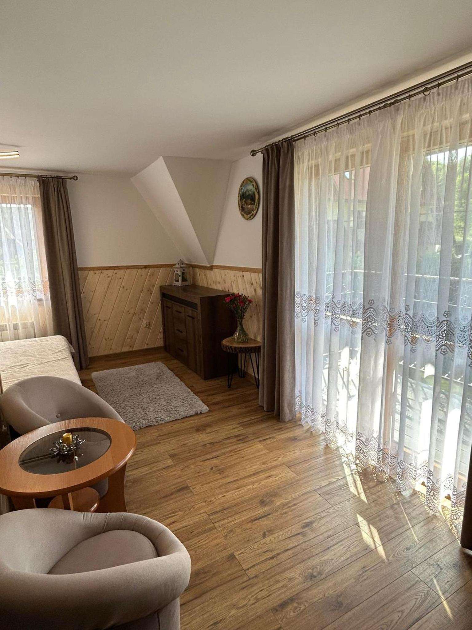 Triple Room with Balcony - Photo 2