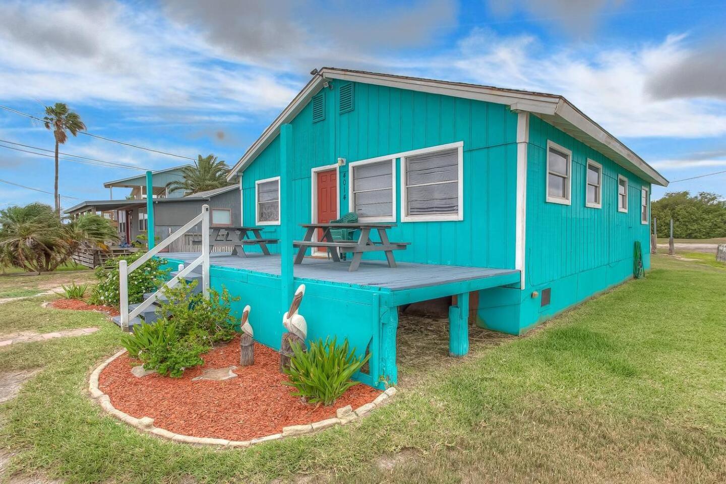 Two-Bedroom House photo 2