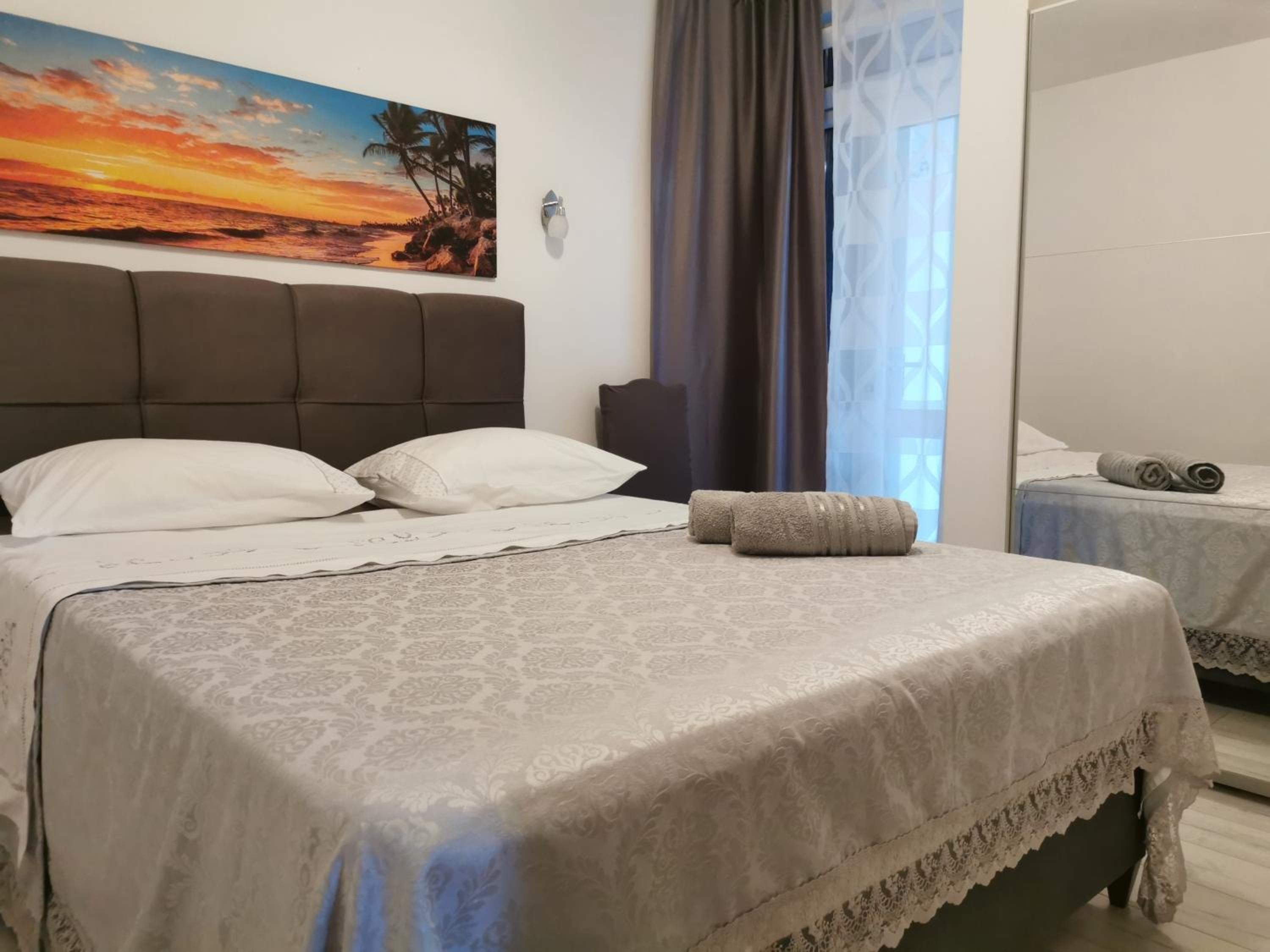 Deluxe One-Bedroom Apartment with Garden View