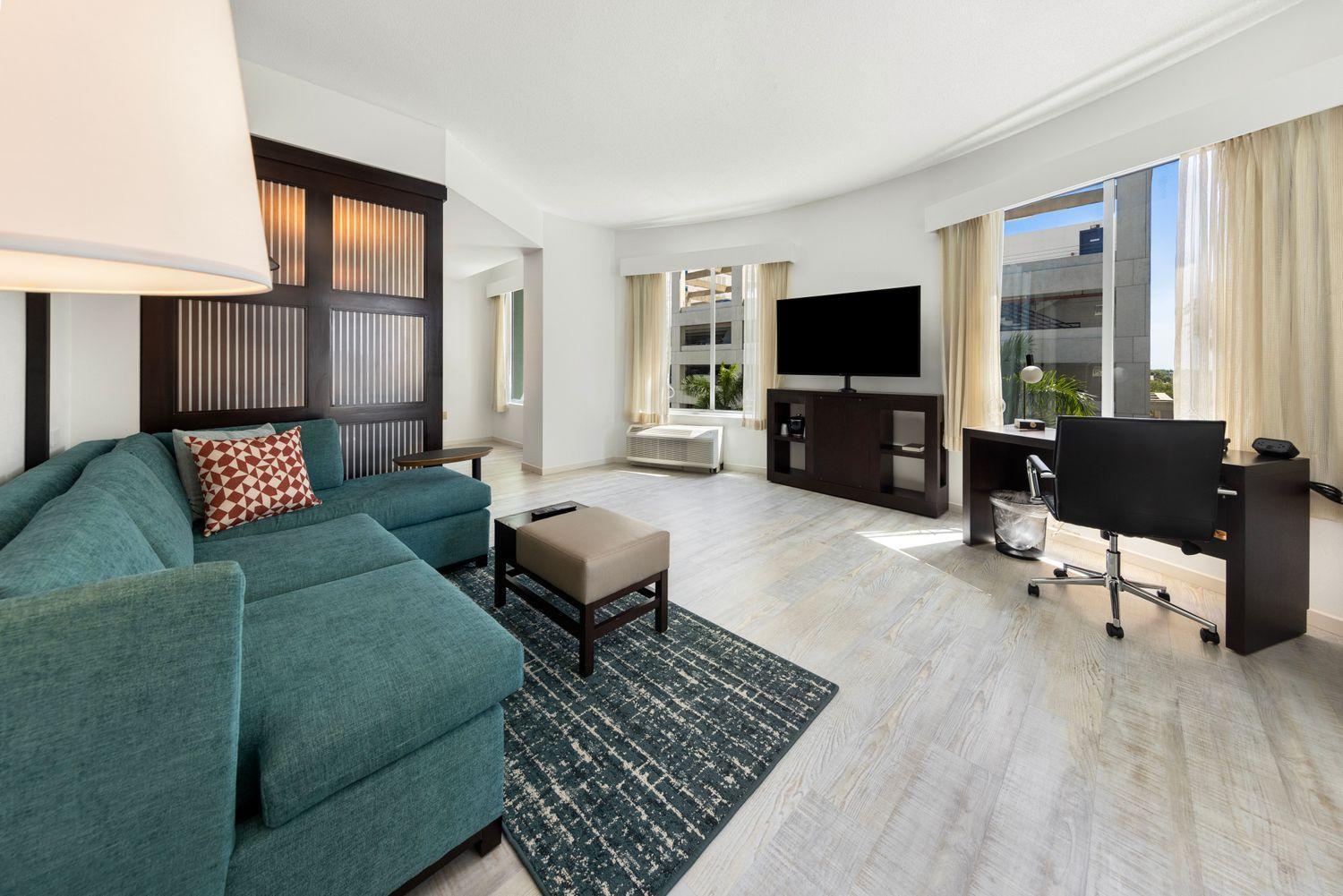 One-Bedroom King Suite with Sofa Bed - Photo 2