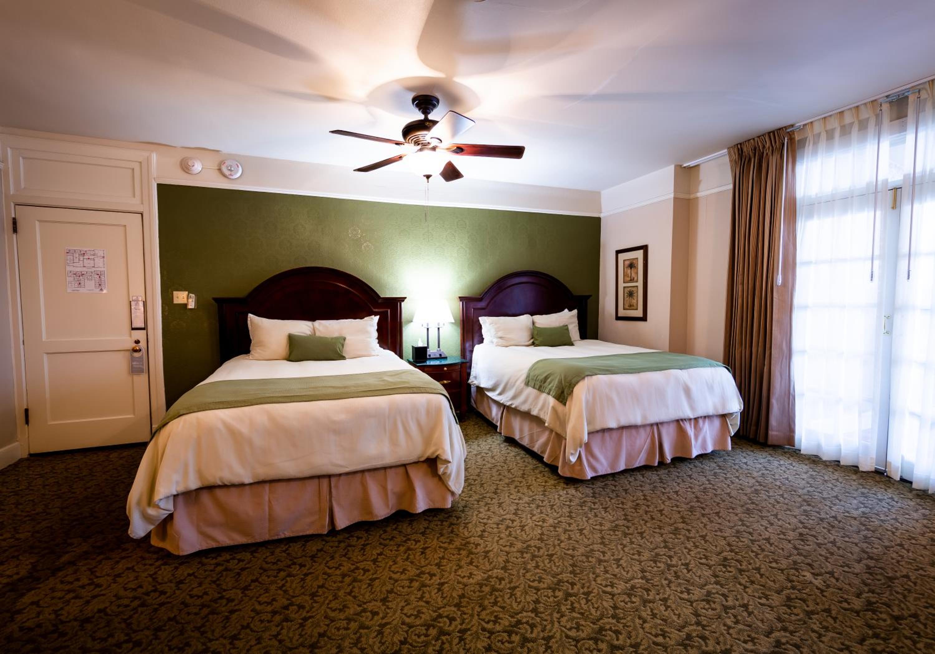 Double Room with Patio photo 1