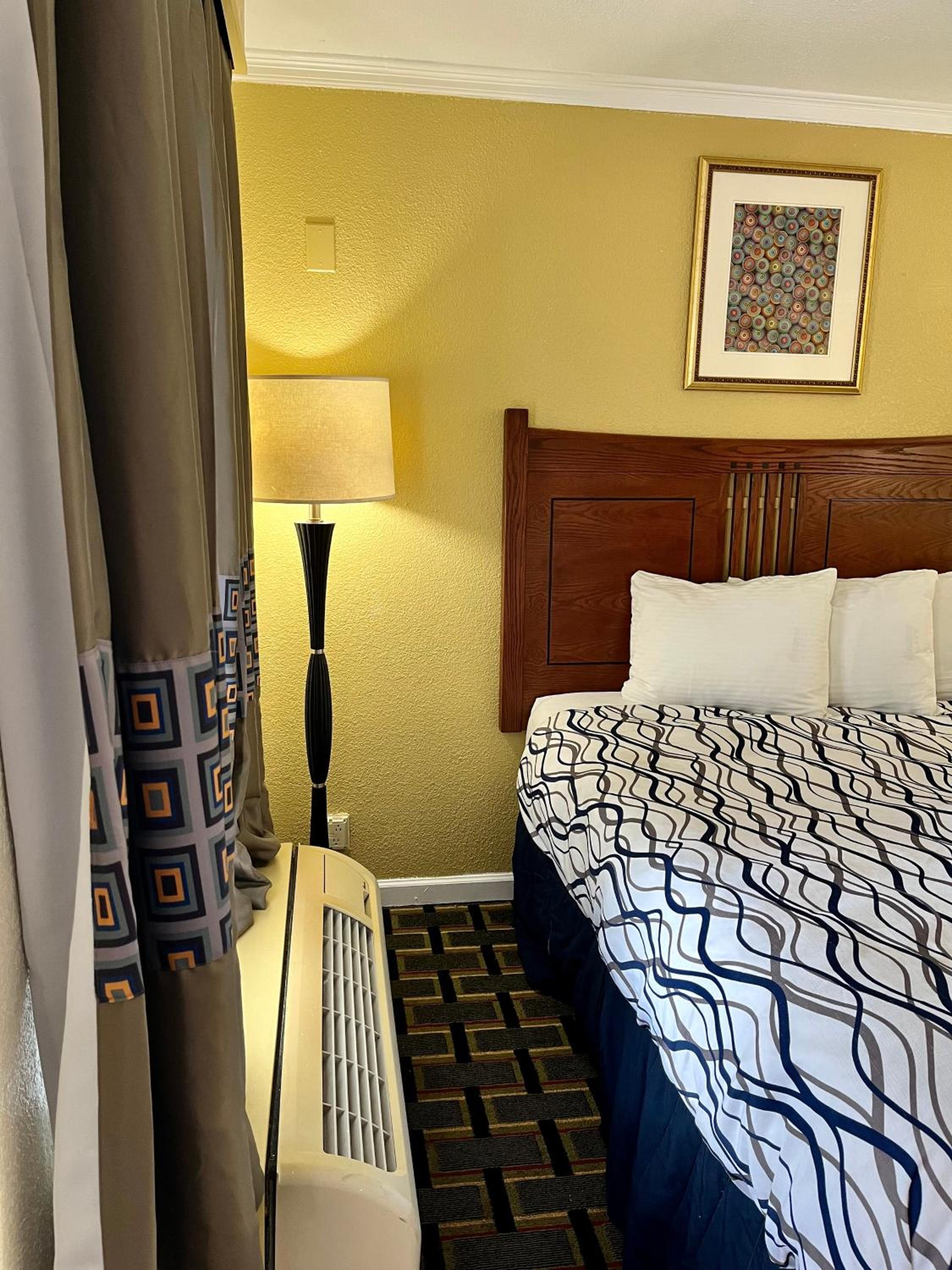 Standard Double Room - Photo 5