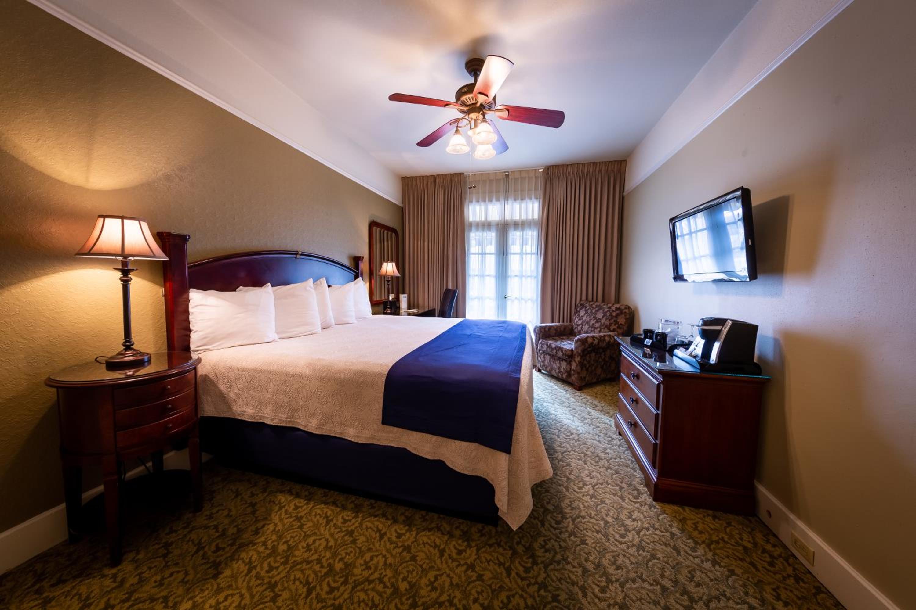 King Room with Balcony