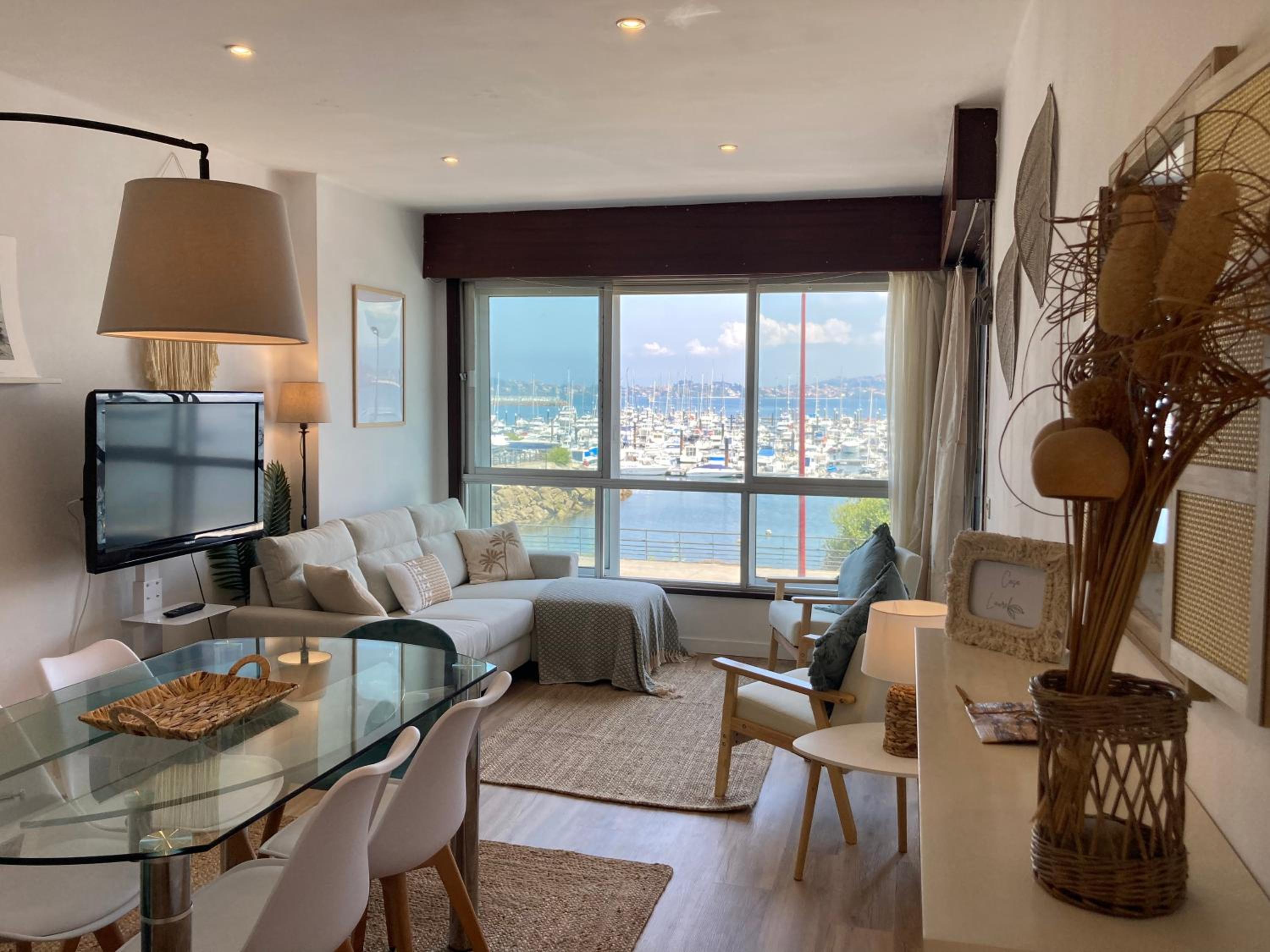 Apartment with Sea View photo 3