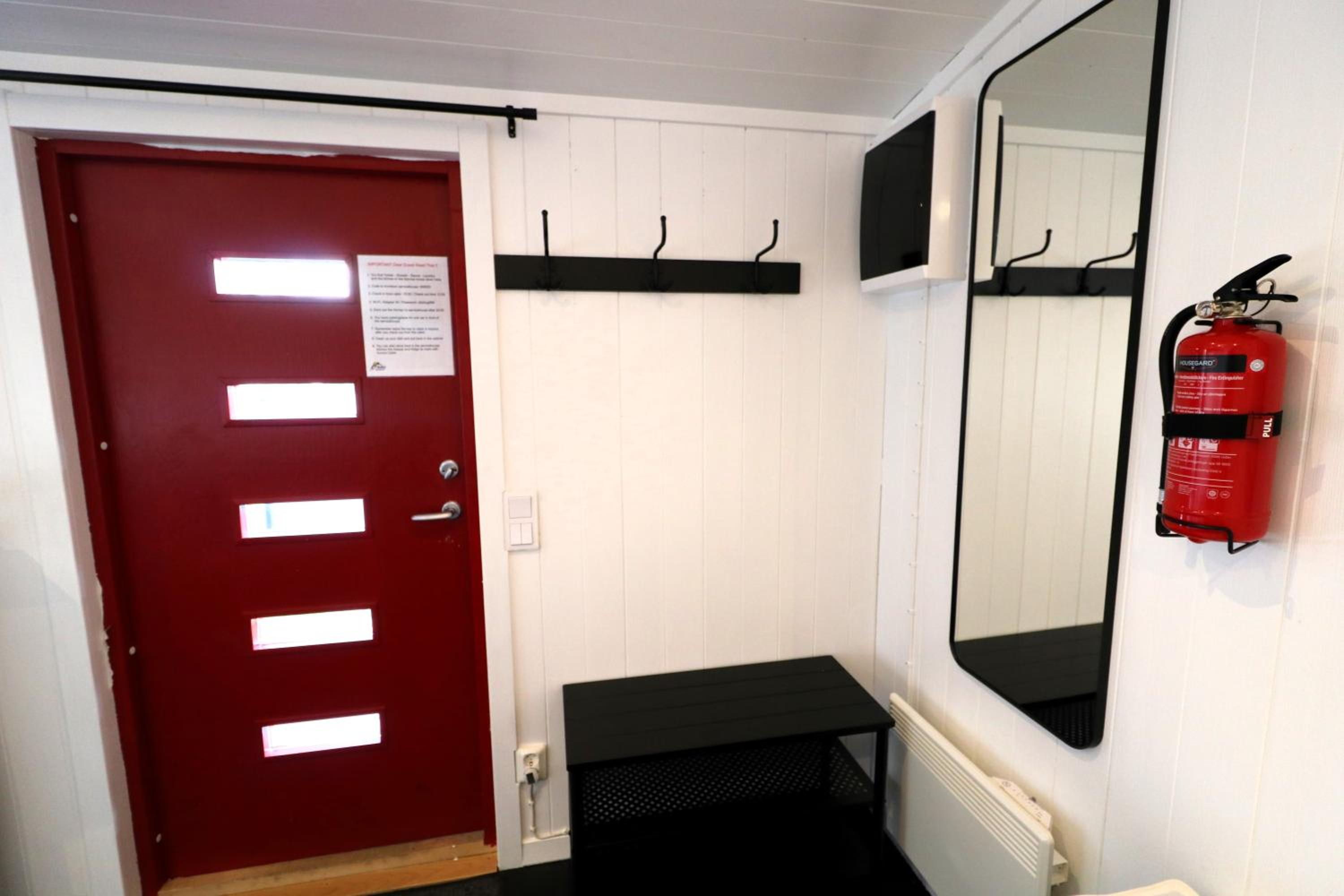 One-Bedroom House - Photo 6