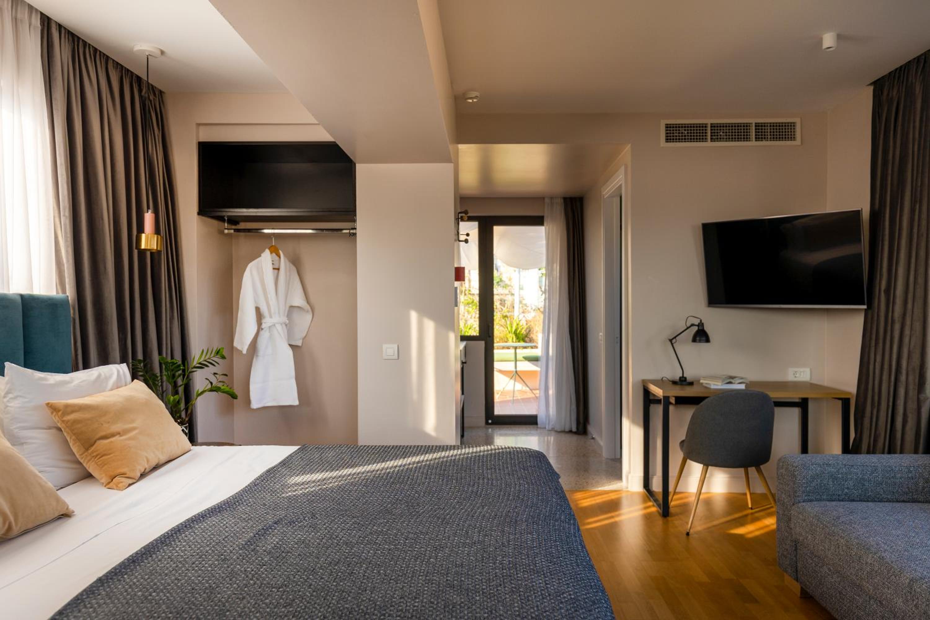 Suite with Acropolis View photo 2