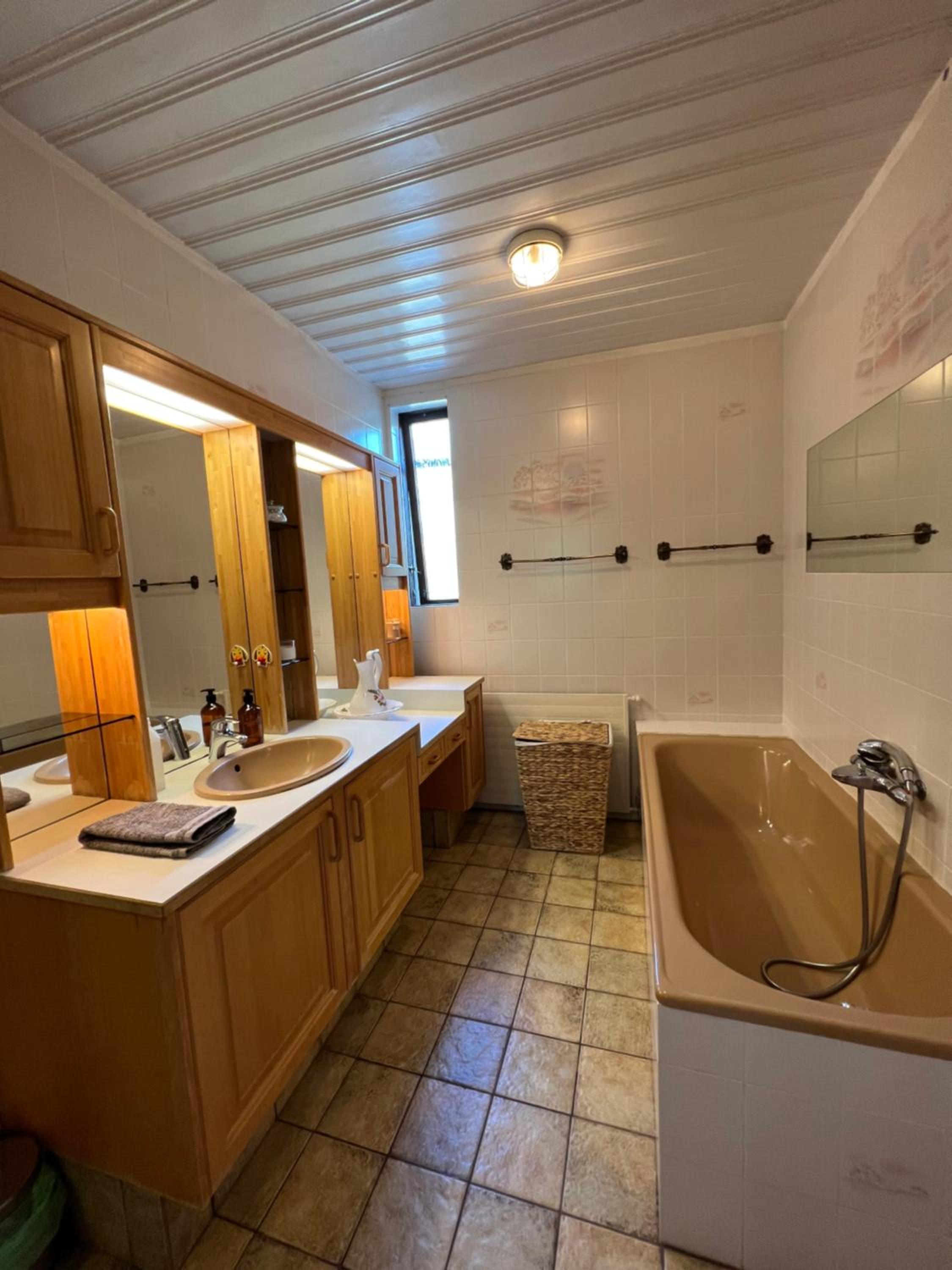 Three-Bedroom House photo 3