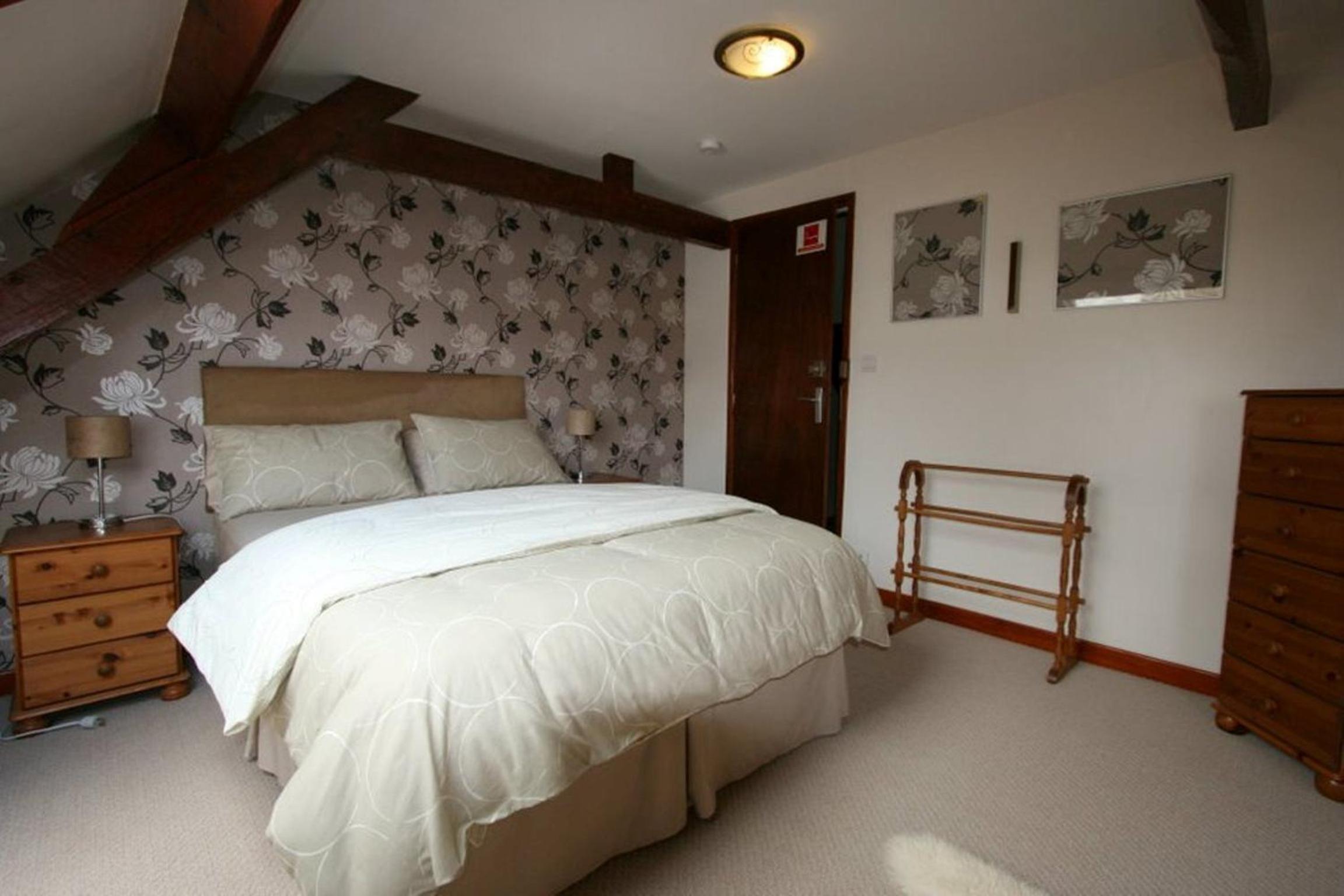 Double Room - Photo 2