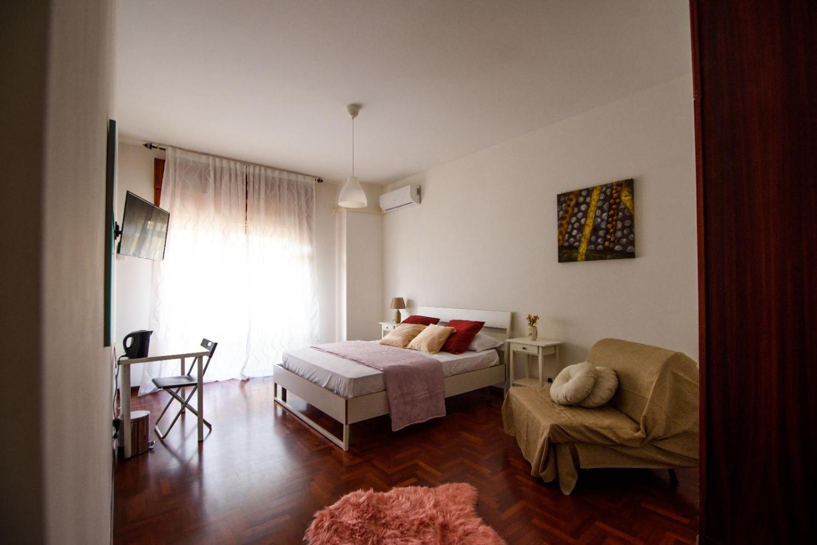 King Room With Balcony