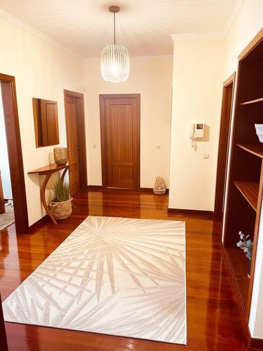 Three-Bedroom Apartment photo 1