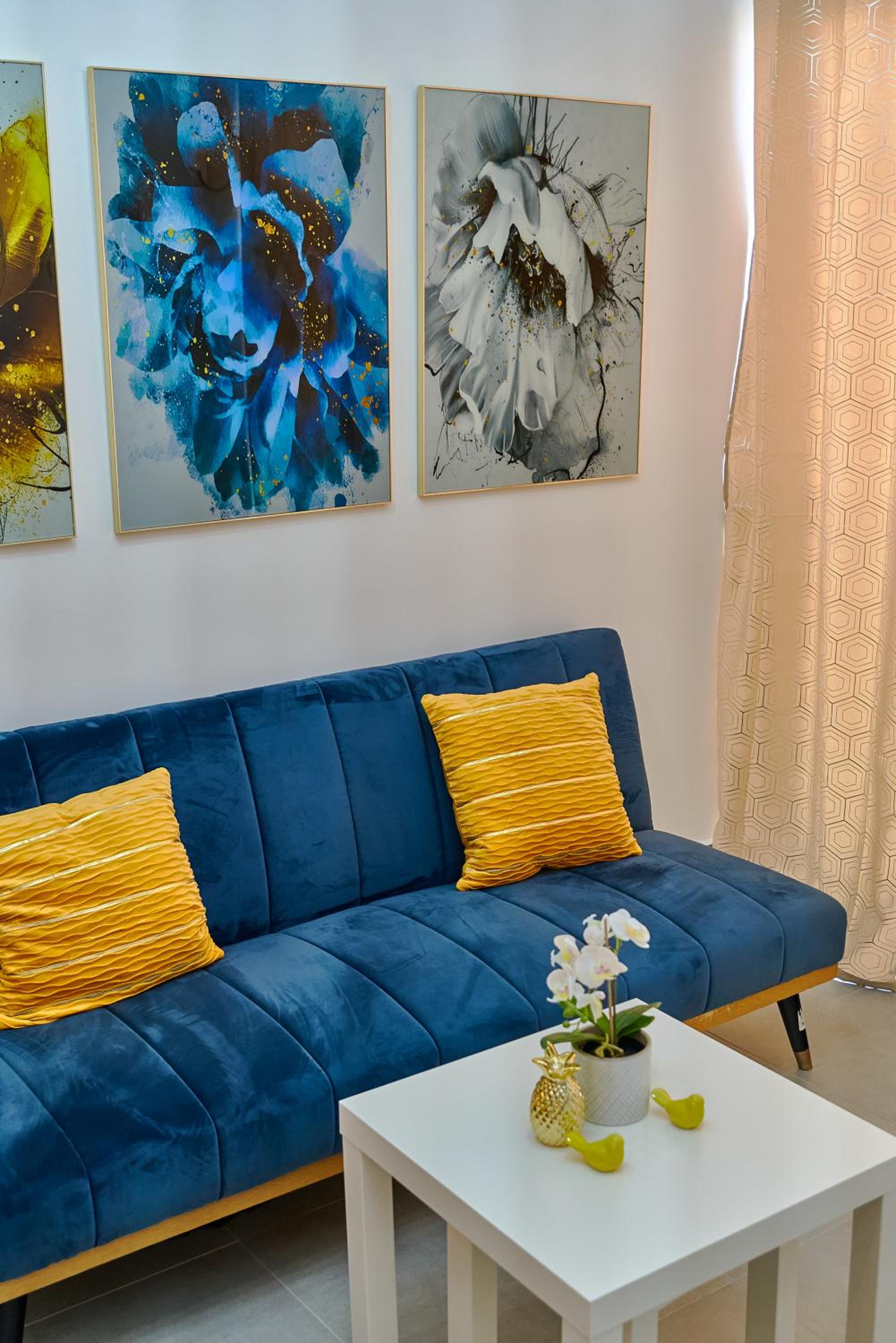 Standard Suite - Photo 12