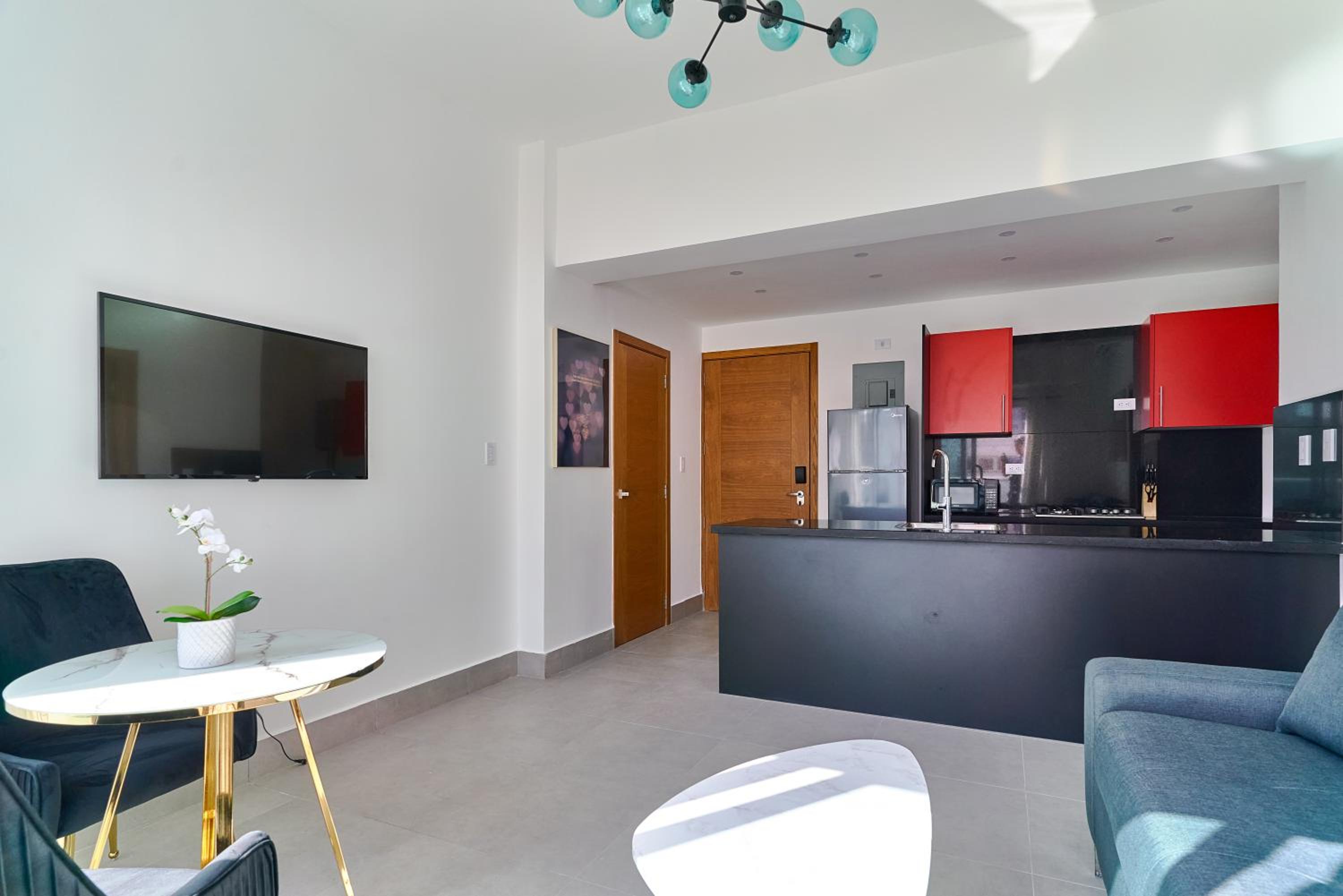 Standard Suite - Photo 20