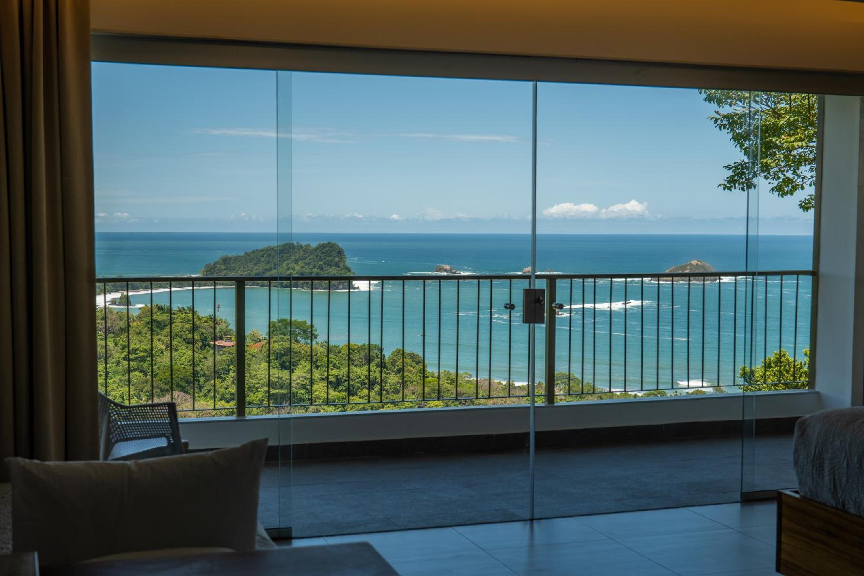 Standard Partial Ocean Sunrise View Room