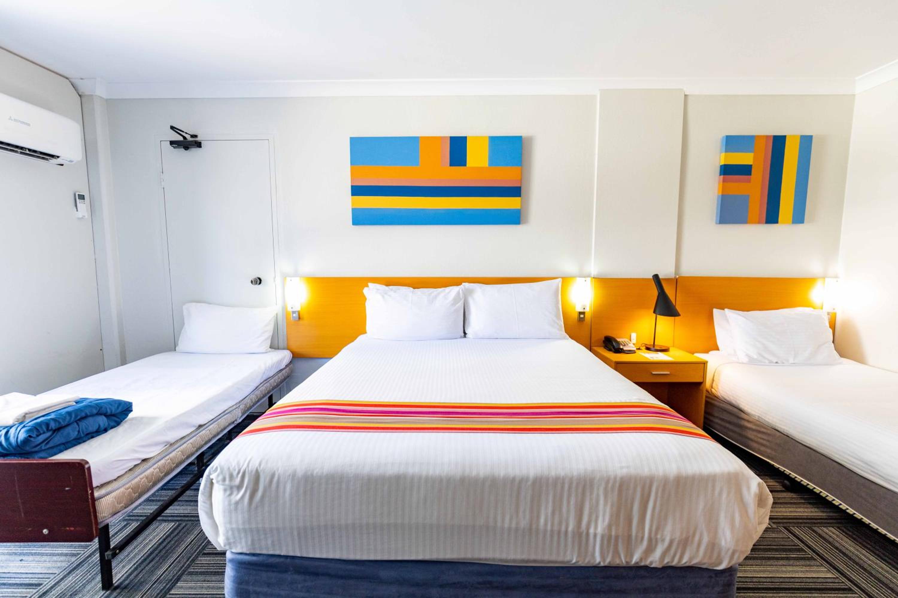 Resort Room thumbnail 5