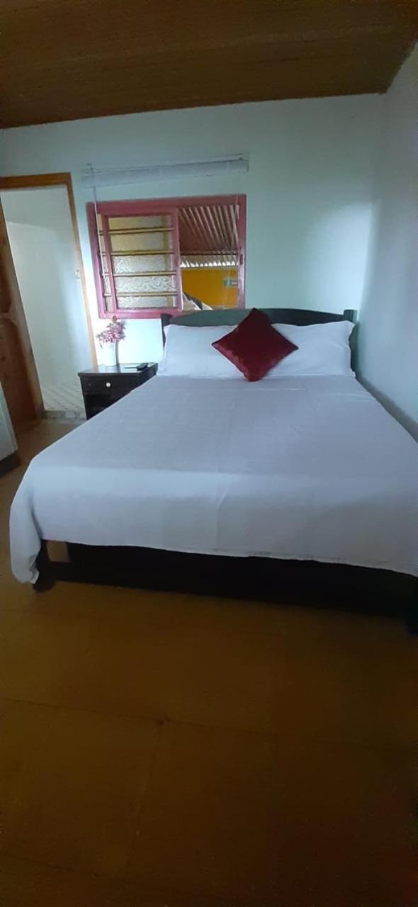 Deluxe Room (2 Adults + 1 Child) photo 2