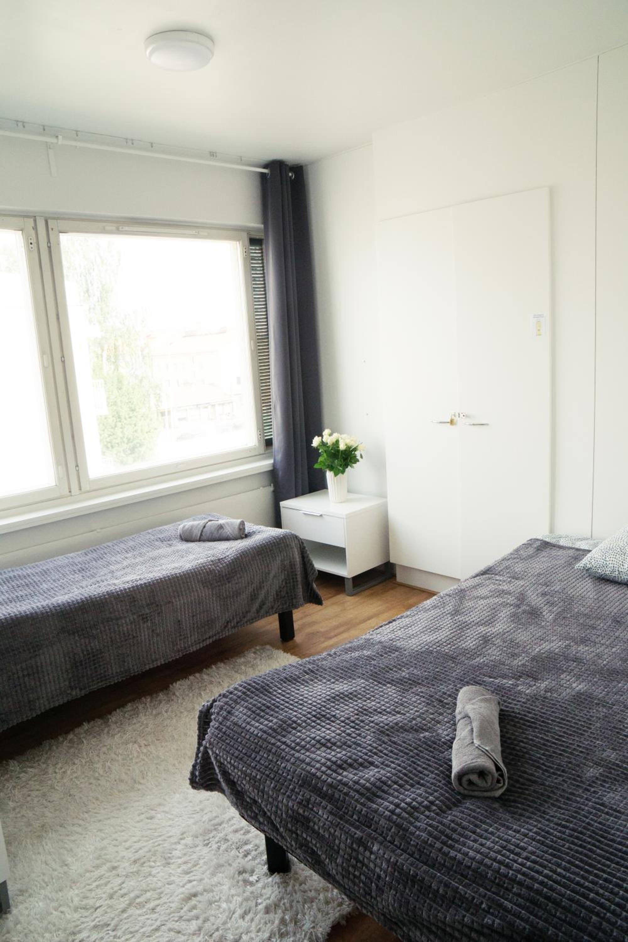 Three-Bedroom Apartment photo 2