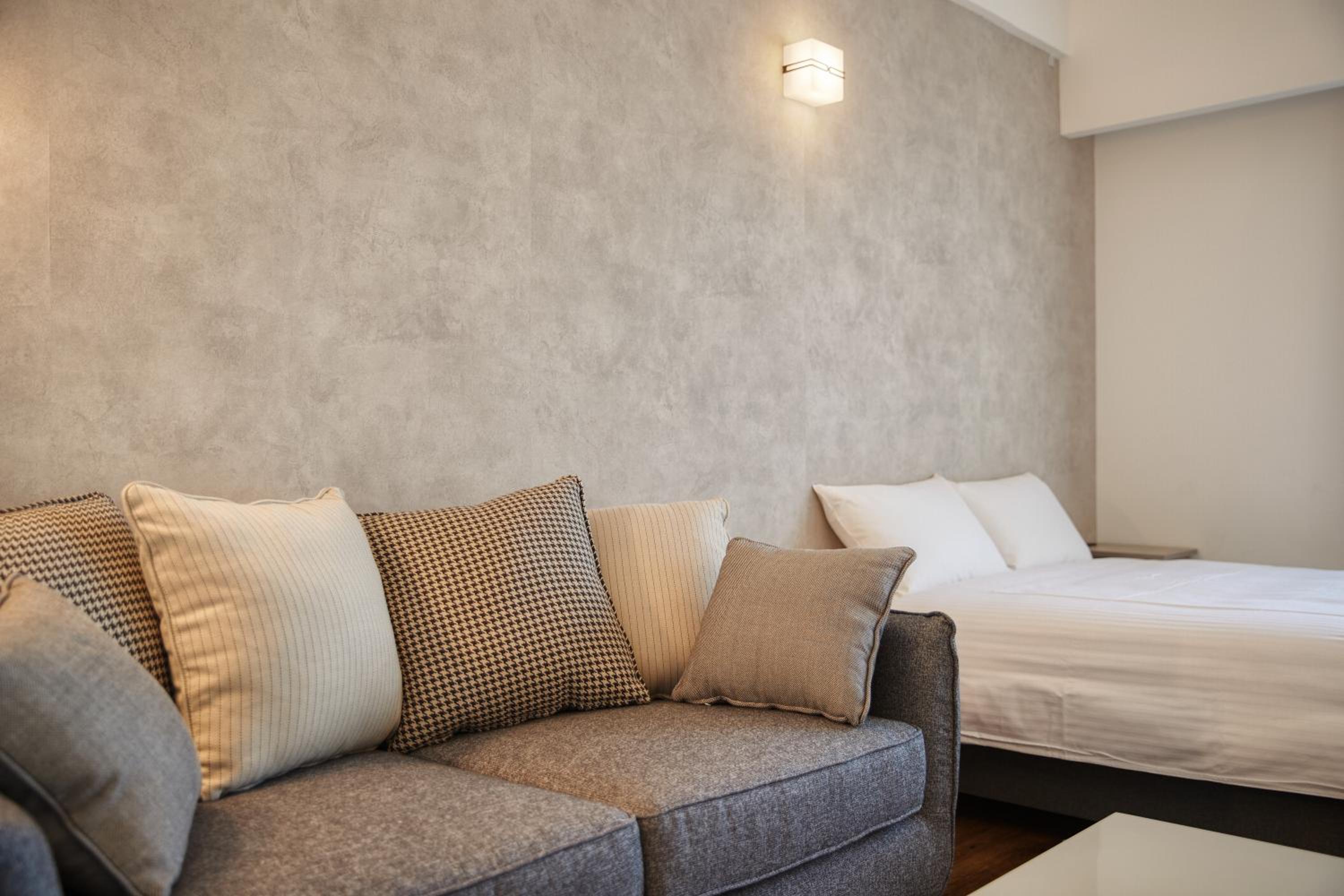 Double Room - Photo 9