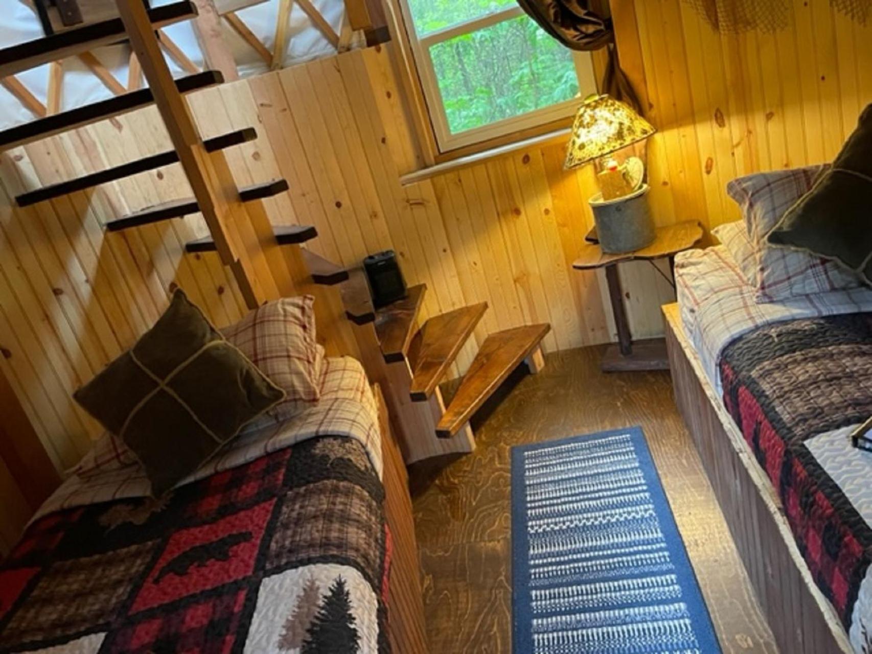  Bunk Yurt at Yurt Village-Salmon Shack with Shared Bathroom photo 1