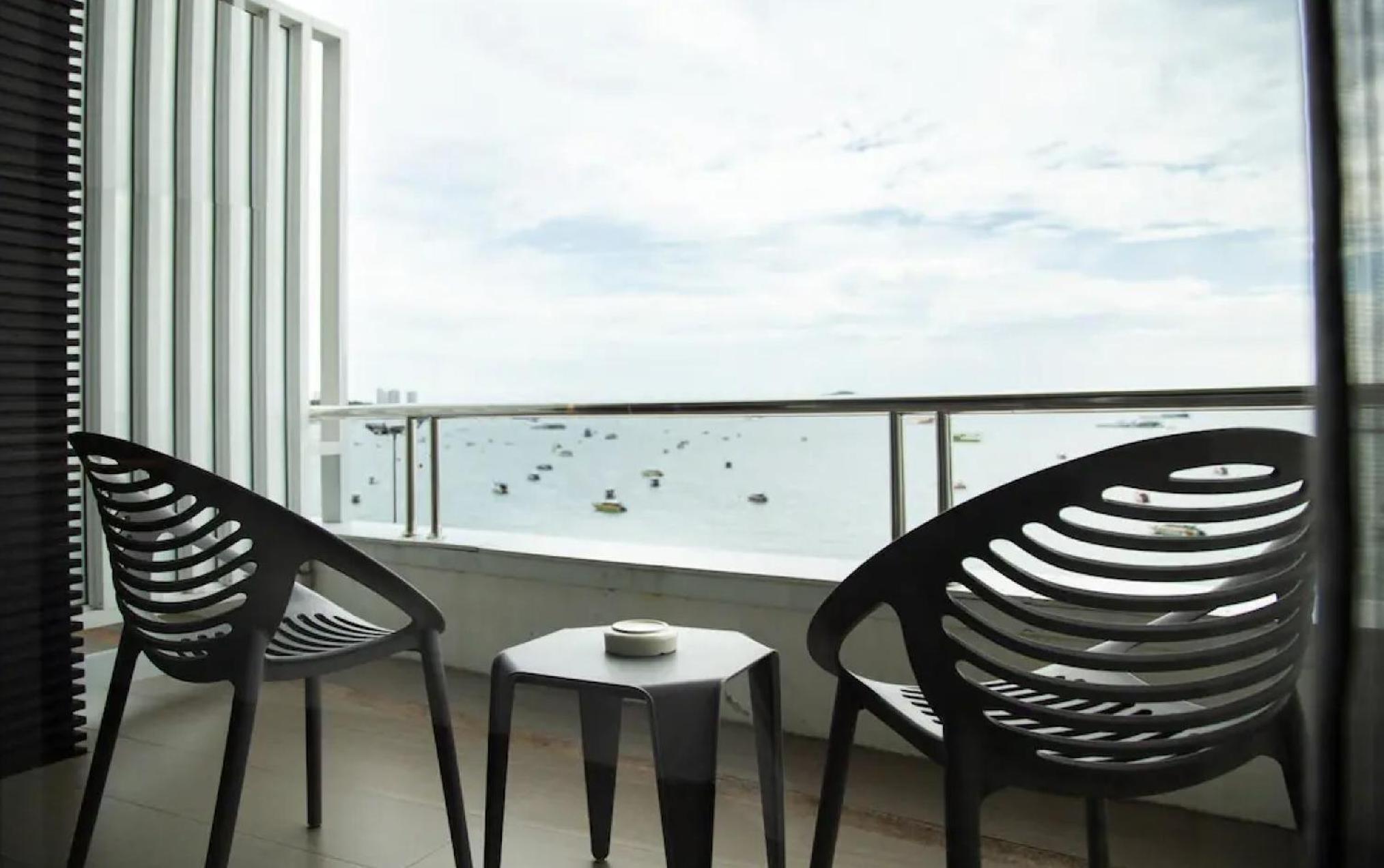 Deluxe Double Room with Sea View - Photo 4