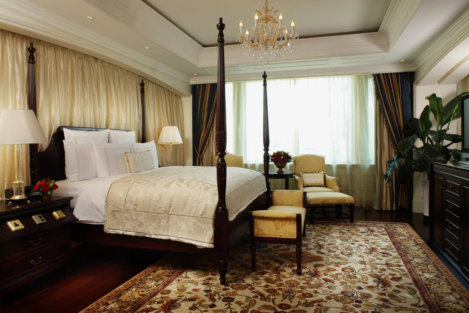 The Ritz-Carlton Suite, Club level, 1 King, Garden view