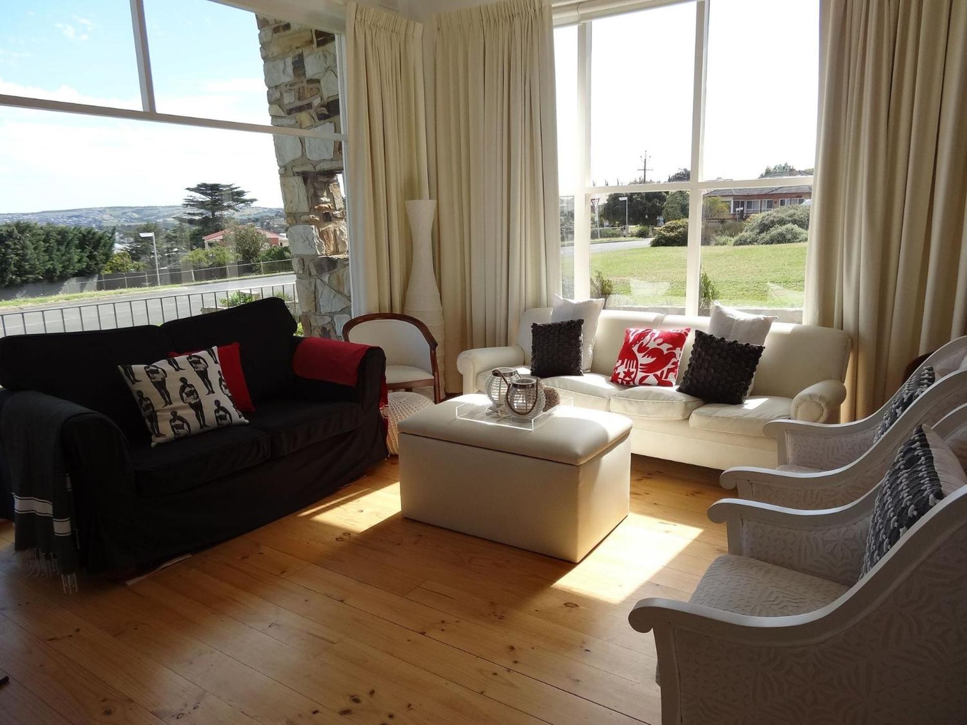 Four-Bedroom House photo 1