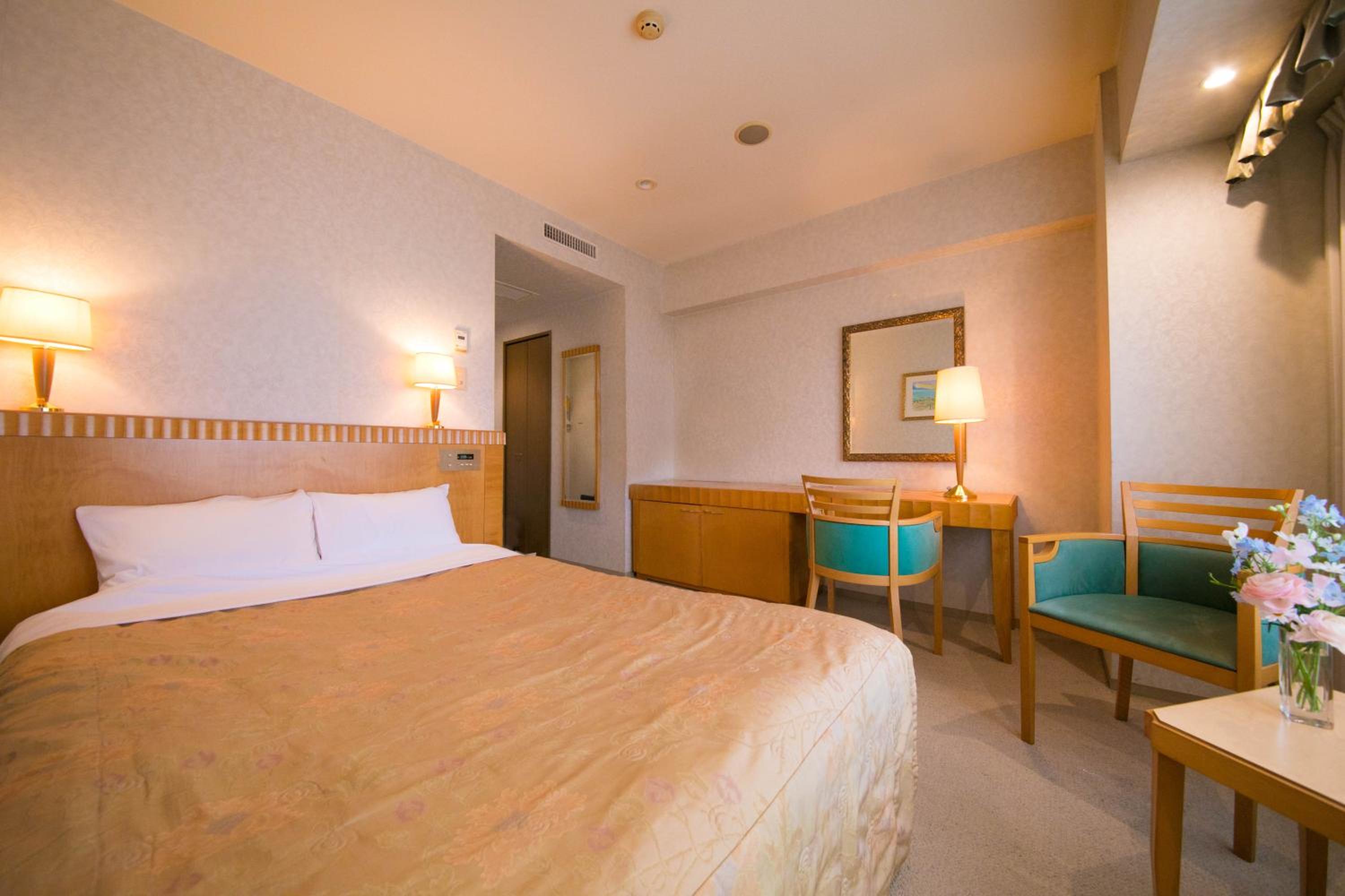 Double Room with Small Double Bed with Mountain View - Main Building photo 3