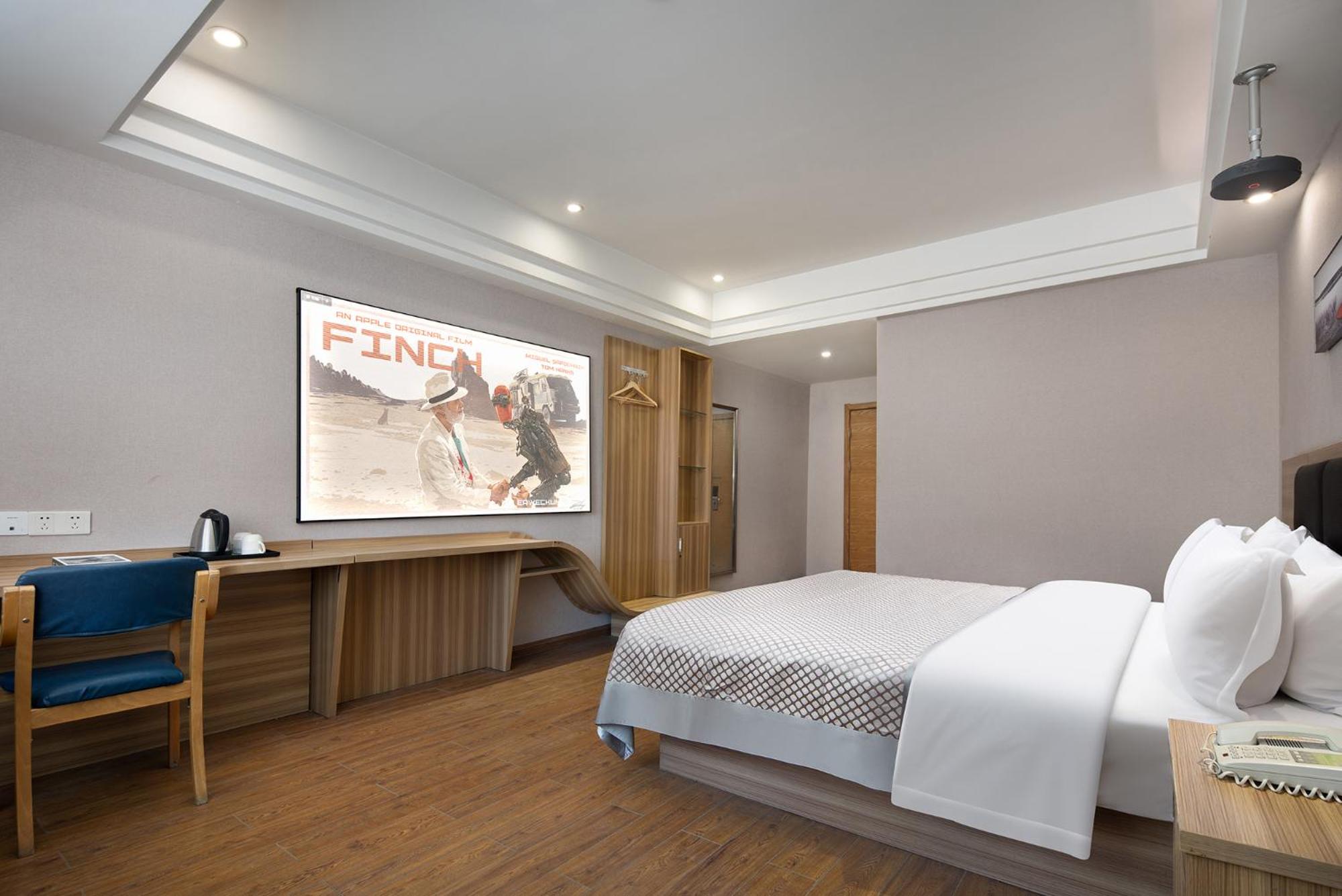 Deluxe Double Room with Cinema photo 3