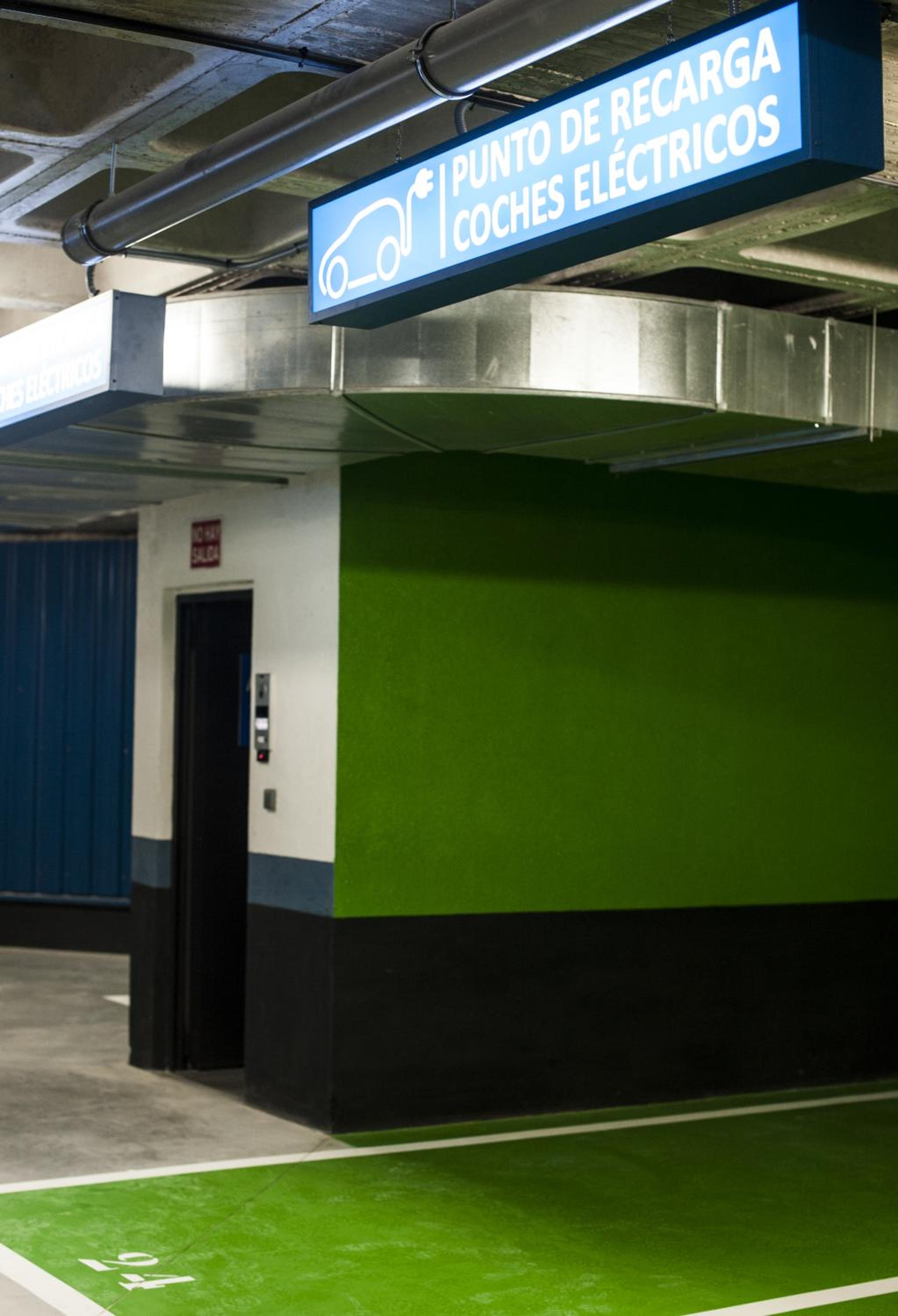 Double or Twin Room with Parking photo 3