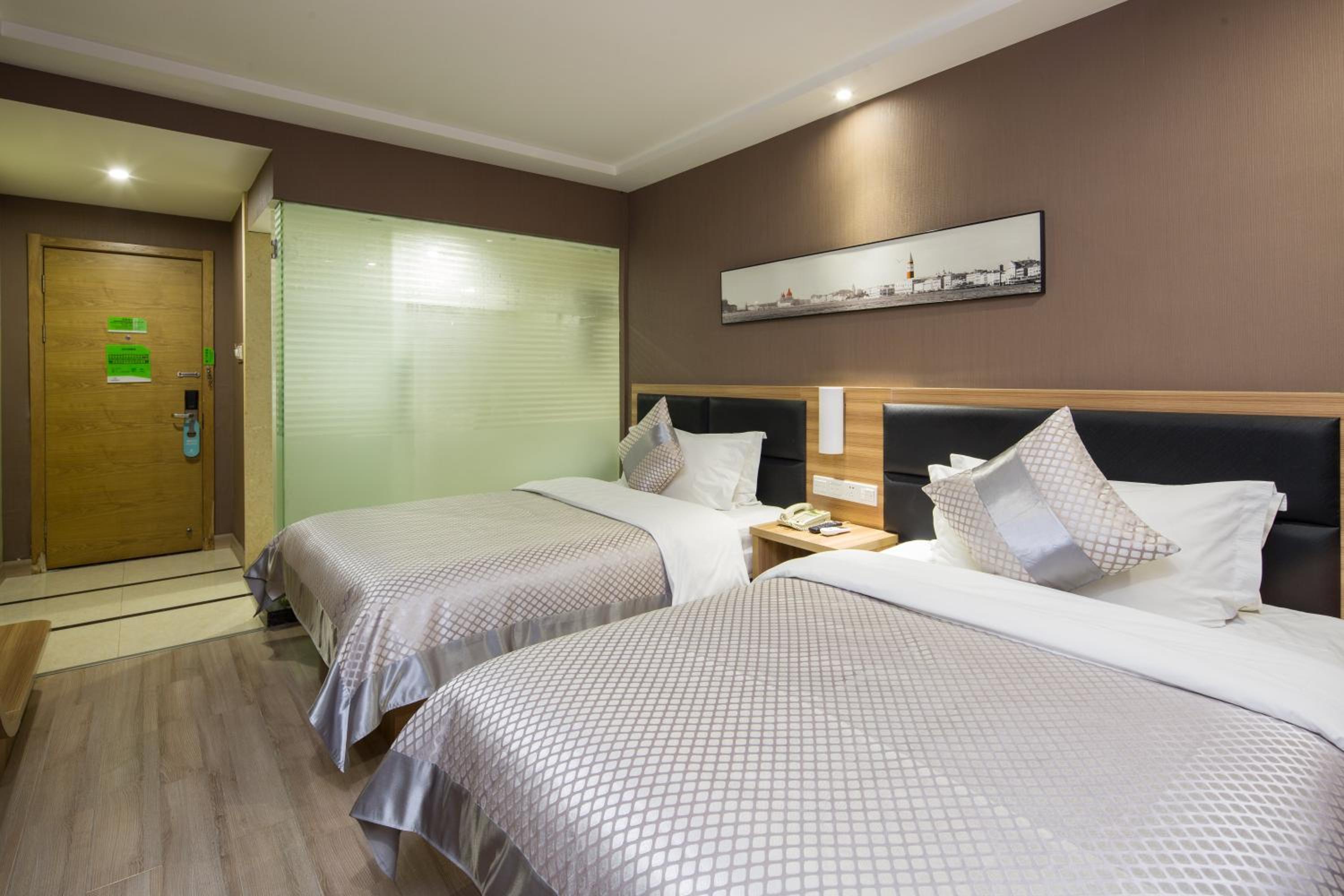 Business Twin Room  photo 1