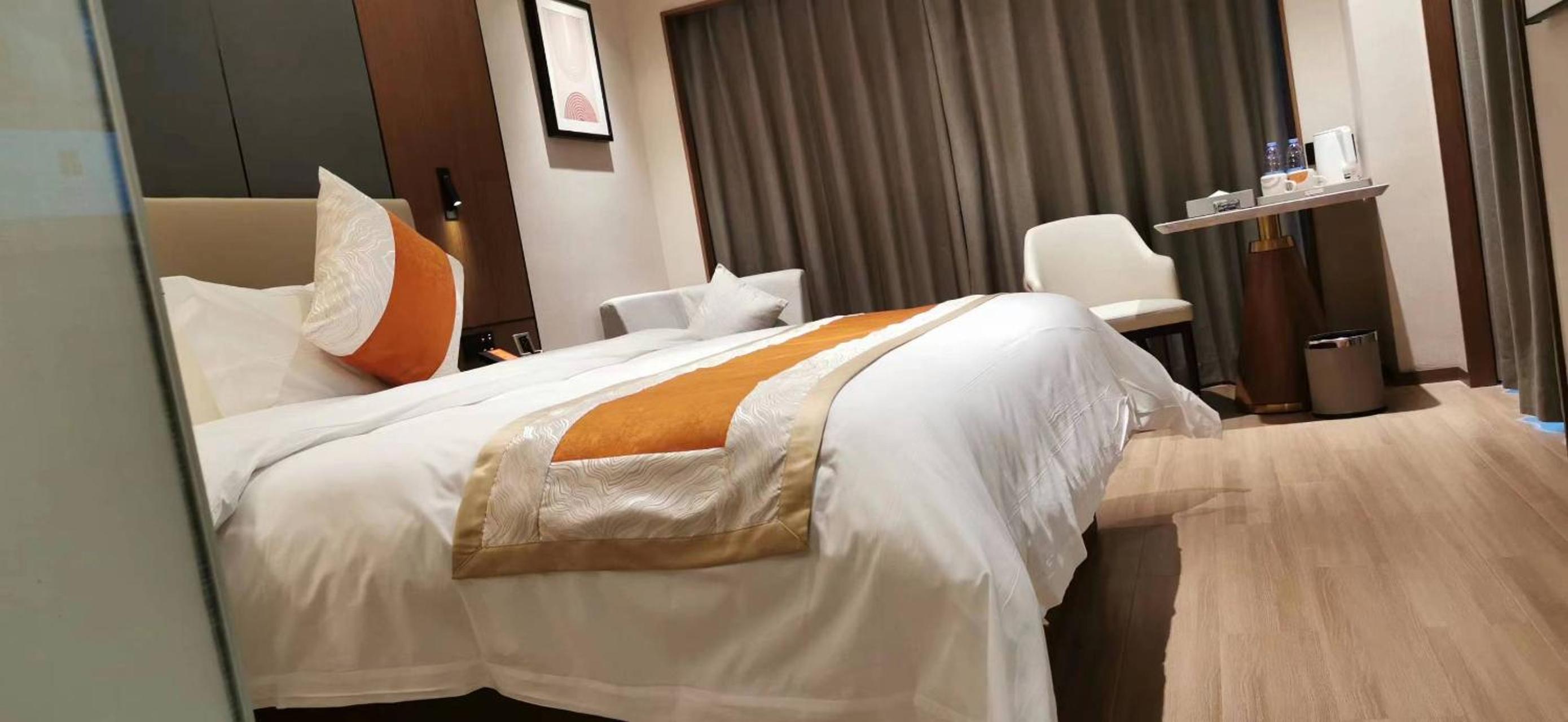 Double Room with Movie