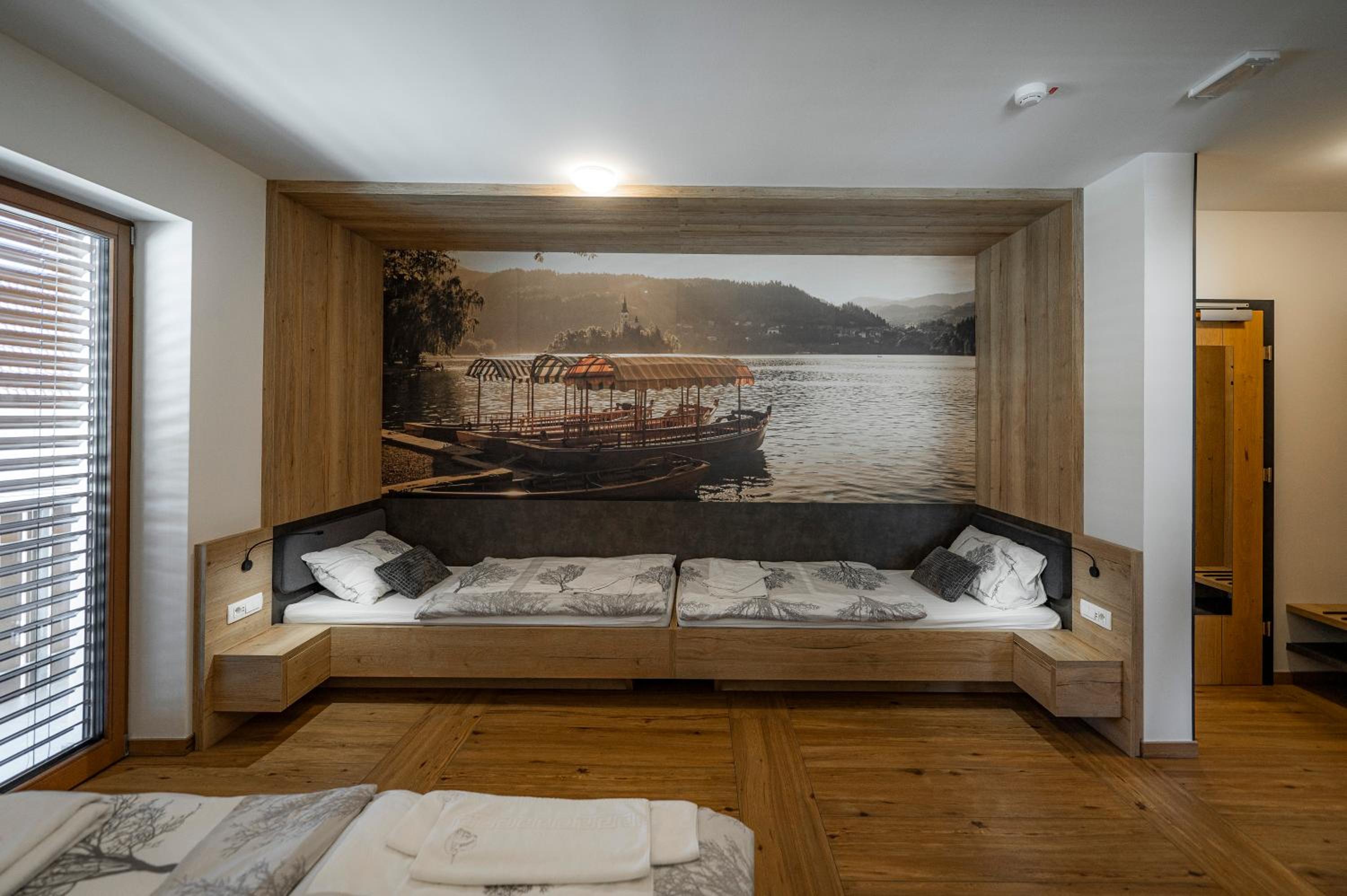 Quadruple Room with Balcony photo 2