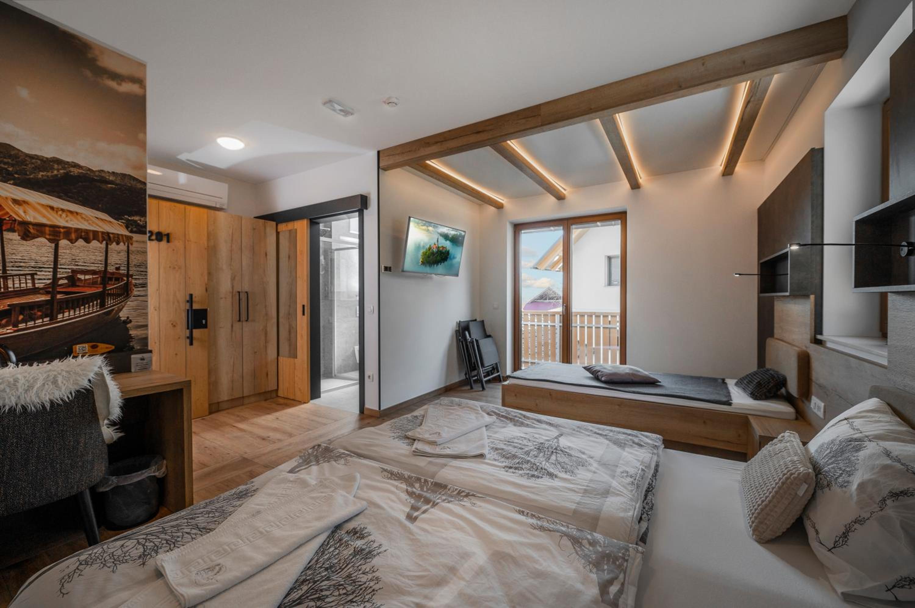 Triple Room with Balcony photo 3