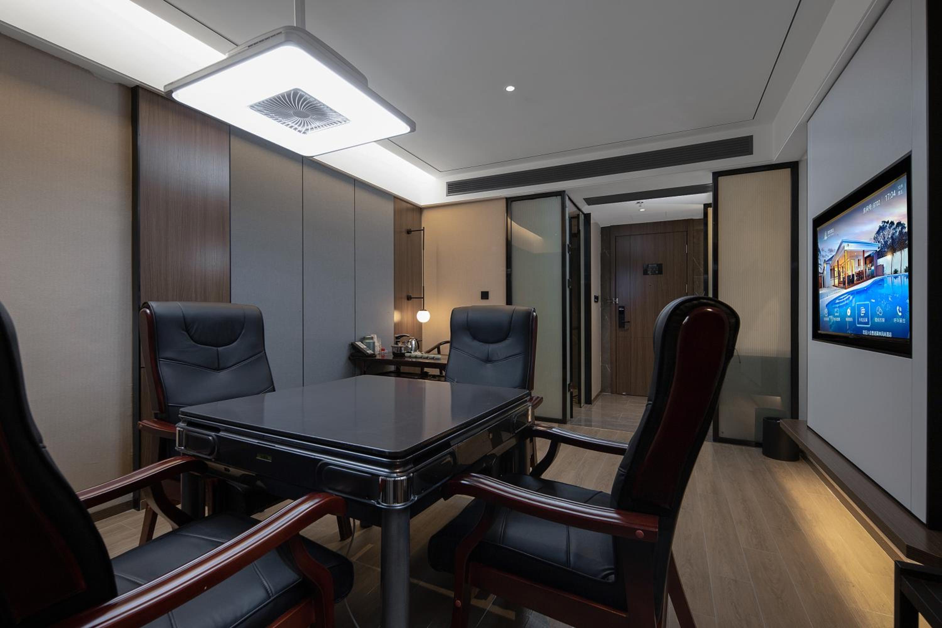Deluxe Double Room with Entertainment  photo 3