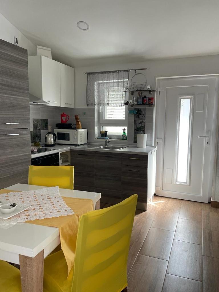 Two-Bedroom Apartment - Photo 10