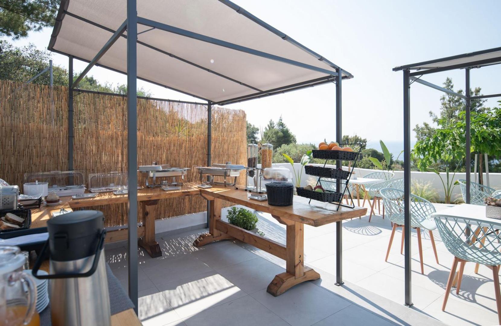 Villa with Sea View photo 3
